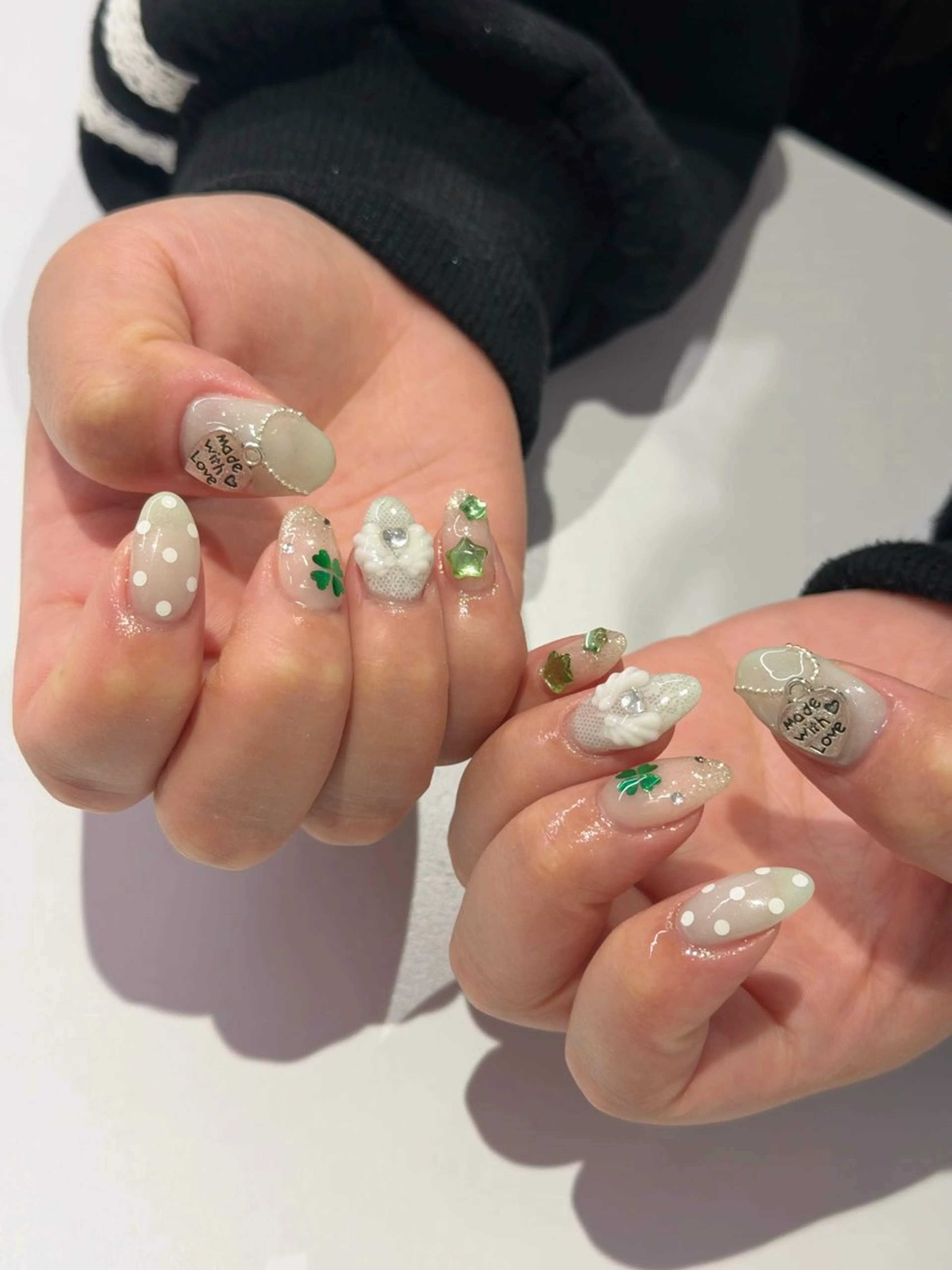 ネイル ハンドネイル 西田 花音のネイルデザイン