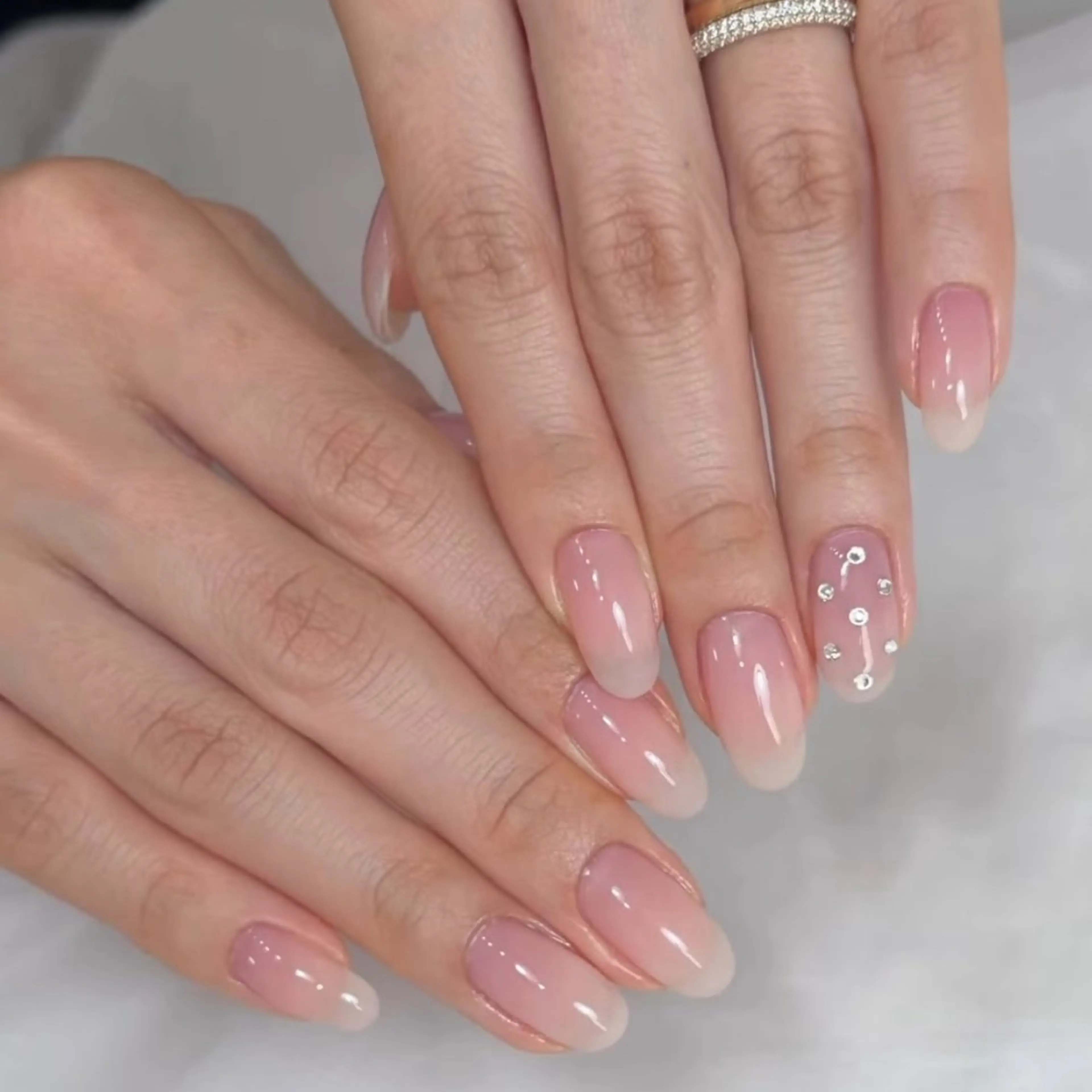 カラー 奥山 恵美のネイルデザイン