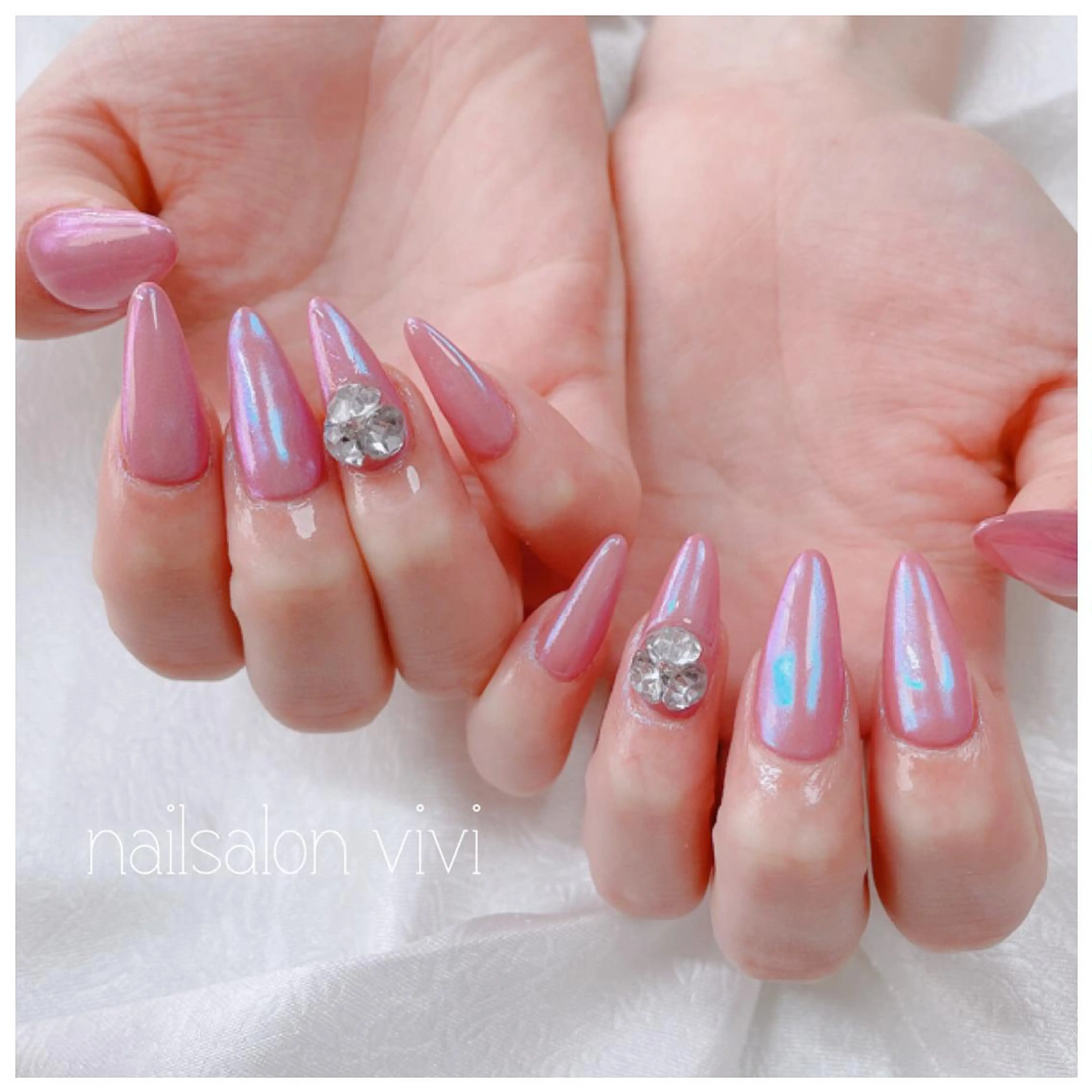 ネイル ＶＩＶＩ nailsalonのネイルデザイン