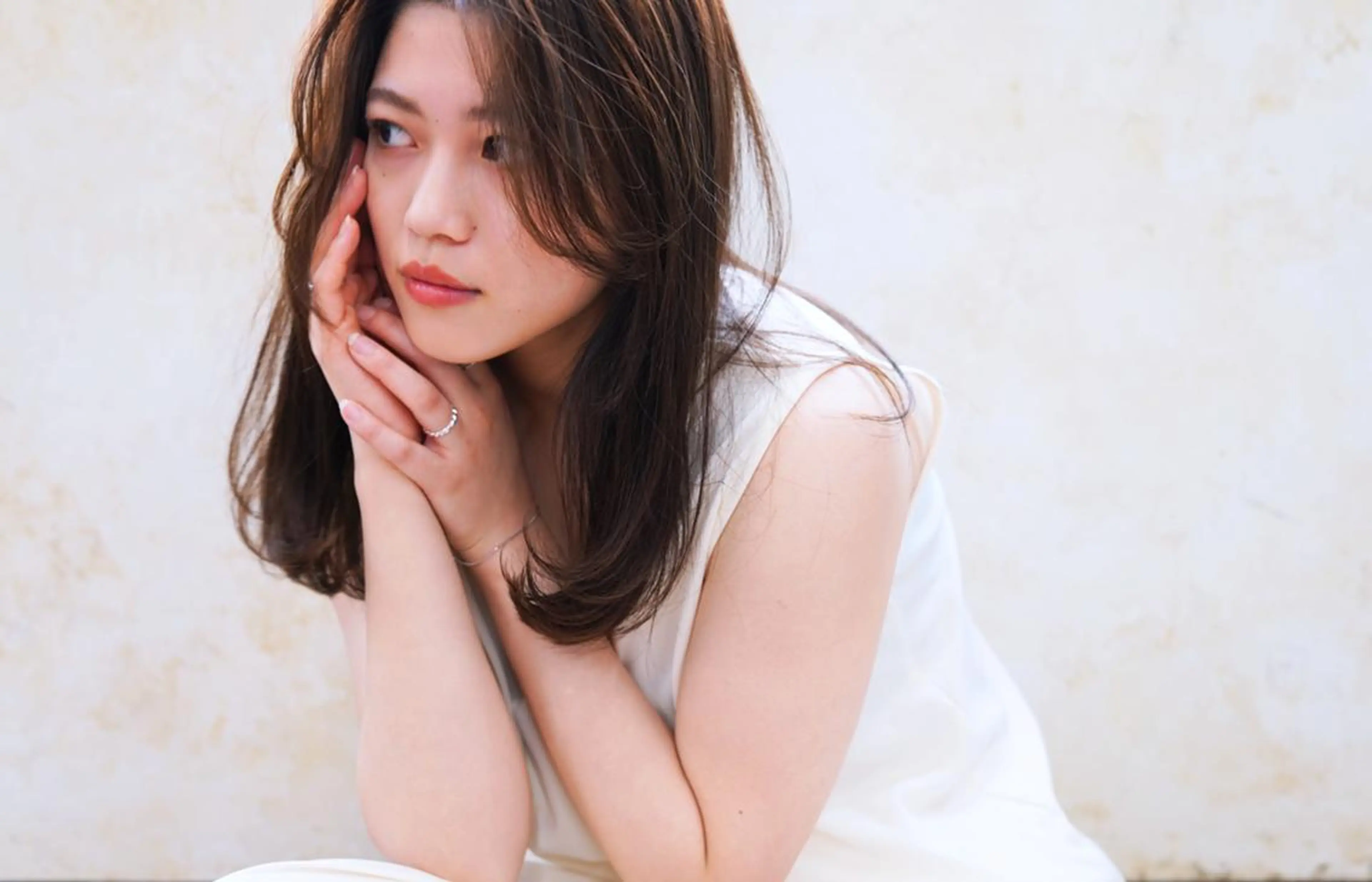 ミディアム カラー ヘアアレンジ ROW 横浜のヘアスタイル