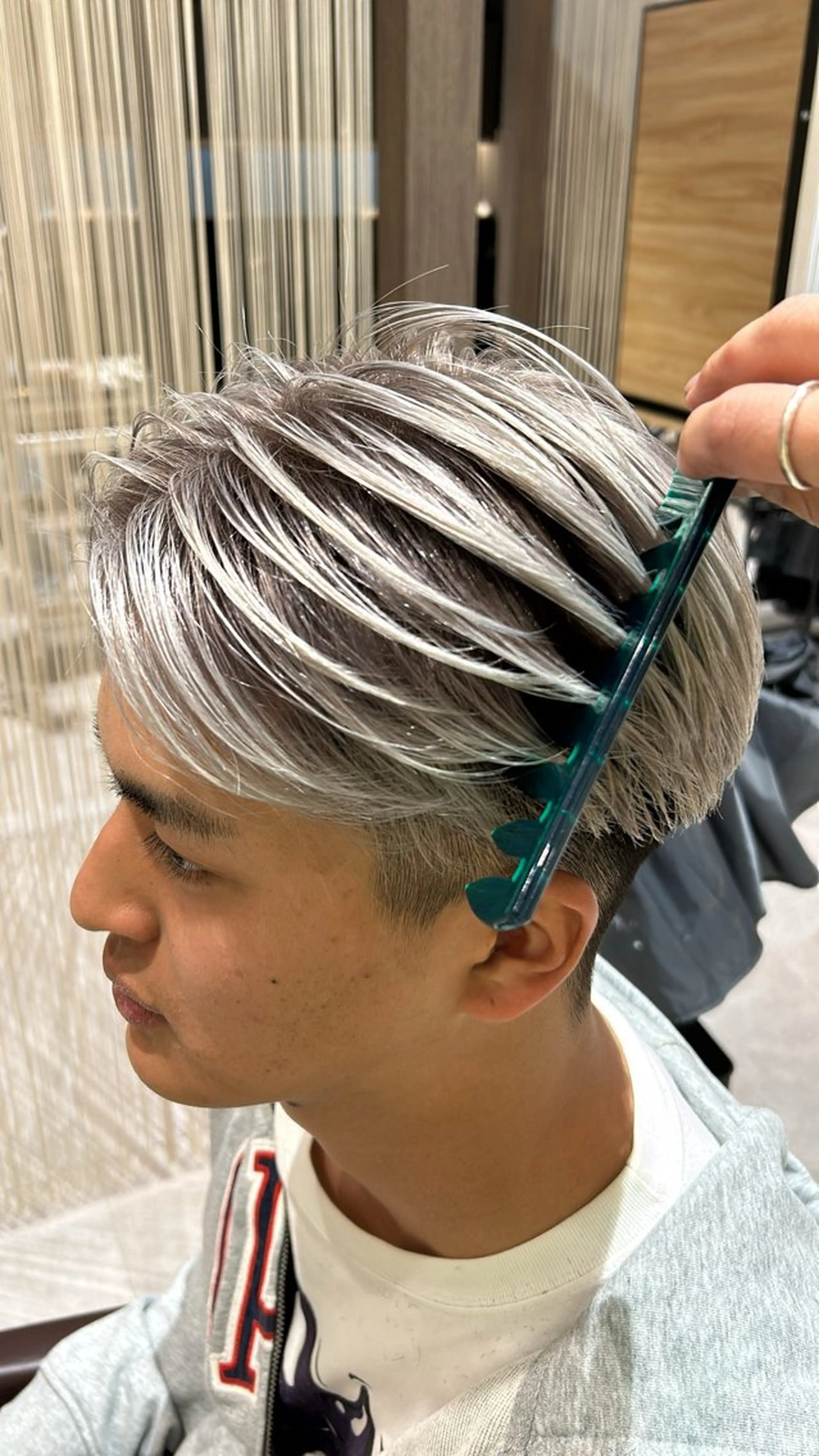 カラー 永谷 嵐士のヘアスタイル