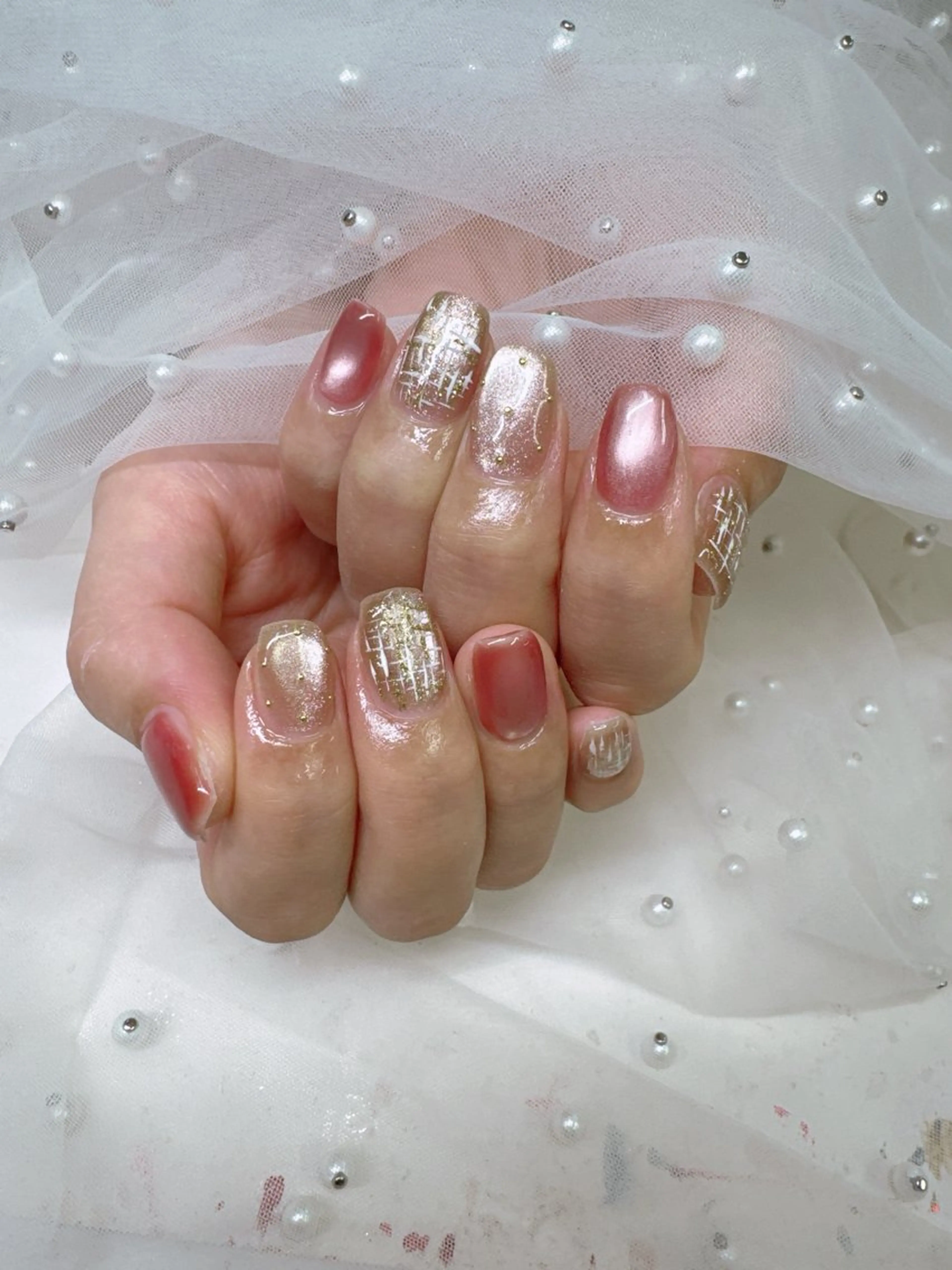 ネイル 成人式 フレンチネイル ジェルネイル ガラスフレンチ 韓国ネイル ハンドネイル Queeens nailのネイルデザイン