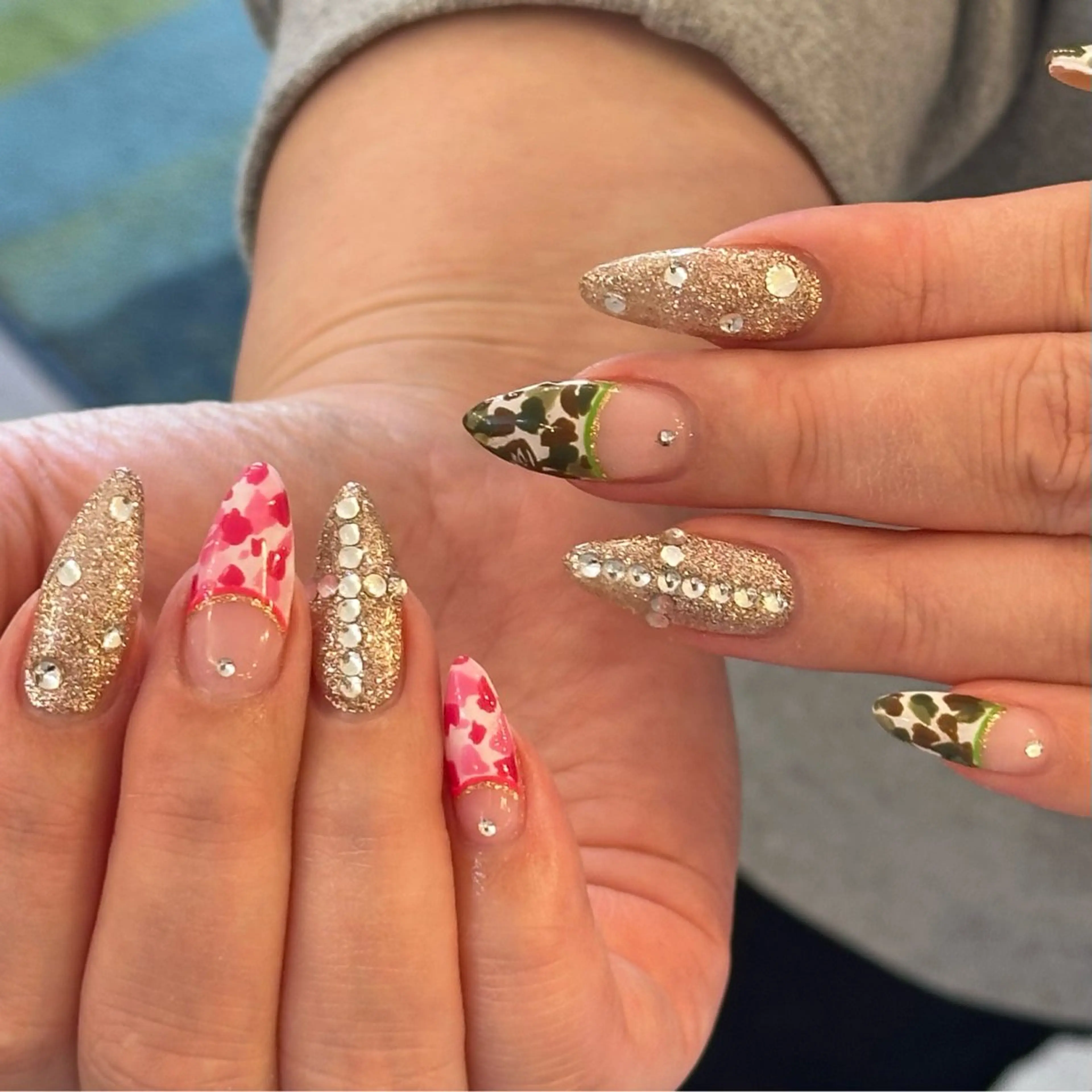 ネイル NAIL Alaia ☆AIのネイルデザイン