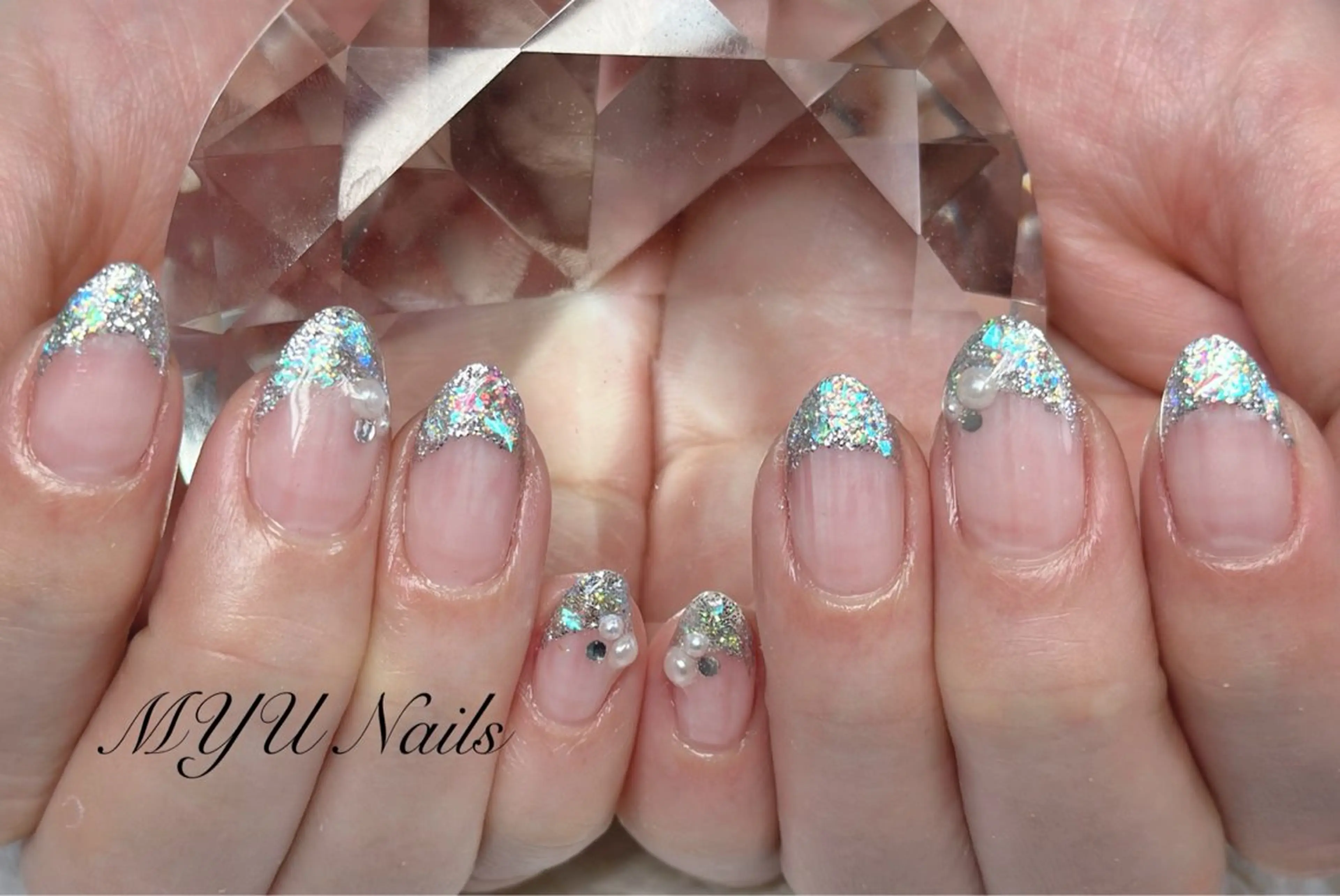 ネイル フレンチネイル ジェルネイル ガラスフレンチ 持ち込み ニュアンスネイル ハンドネイル ニュアンスネイル🌈 MYU Nailsのネイルデザイン