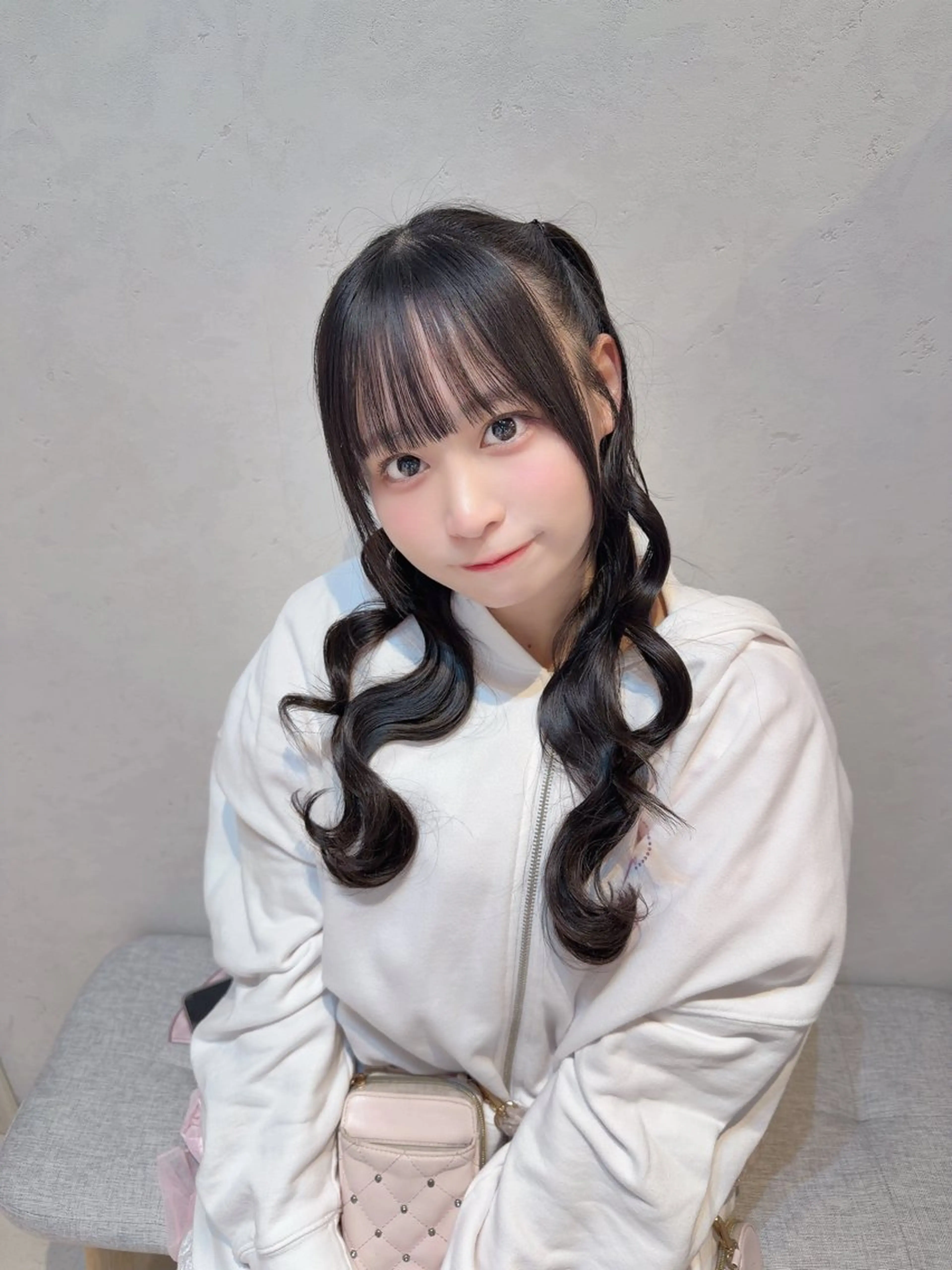 ロング カット ヘアセット ハイトーン/アレンジ かなで⊹ ࣪ ˖⟡のヘアスタイル