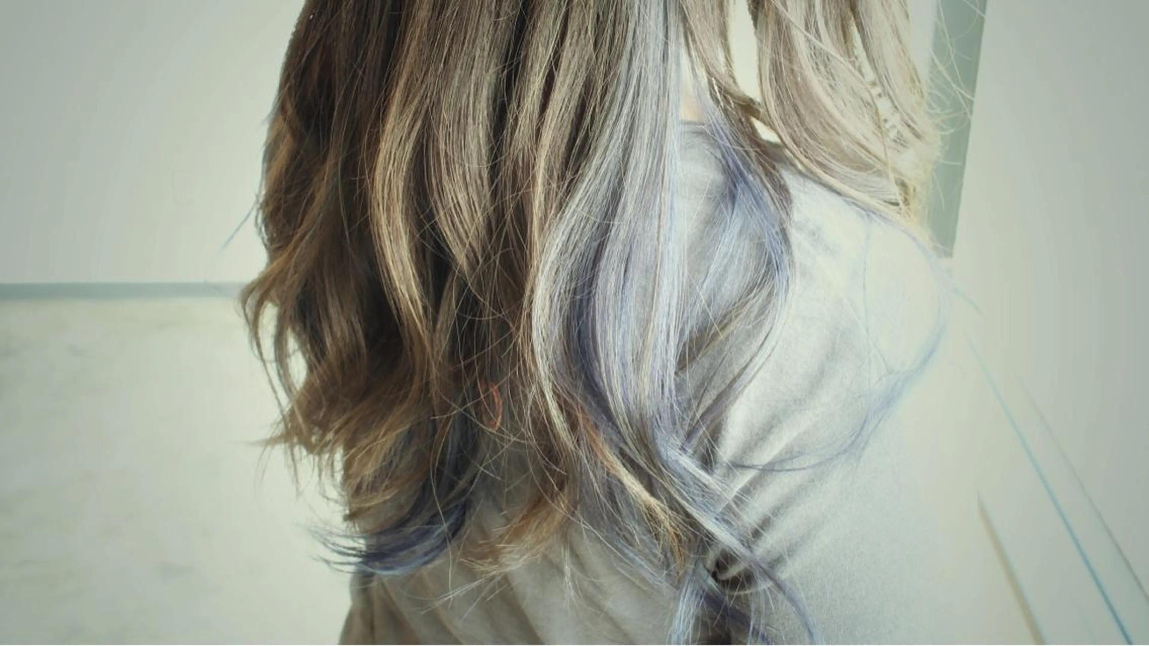 セミロング カラー ベージュカラー ブリーチ ブルーカラー デザインカラー インナーカラー カット ヘアカラー トリートメント BOB🌟ハイトーン /ブリーチ/TAKUのヘアスタイル