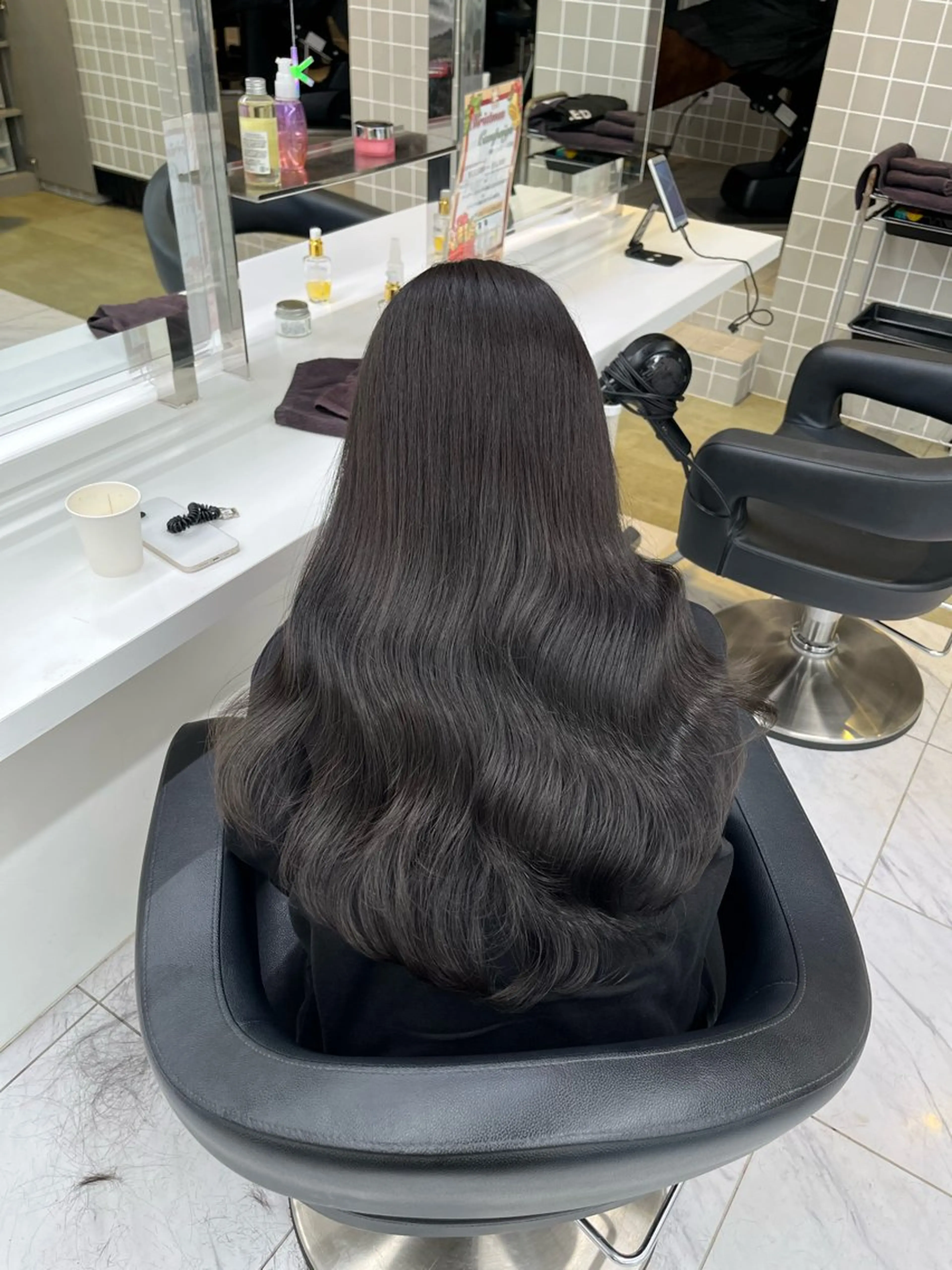 セミロング ヘアカラー トリートメント ヘッドスパ ヘアセット 寒色＆ブリーチ特化 寒色MiOのヘアスタイル