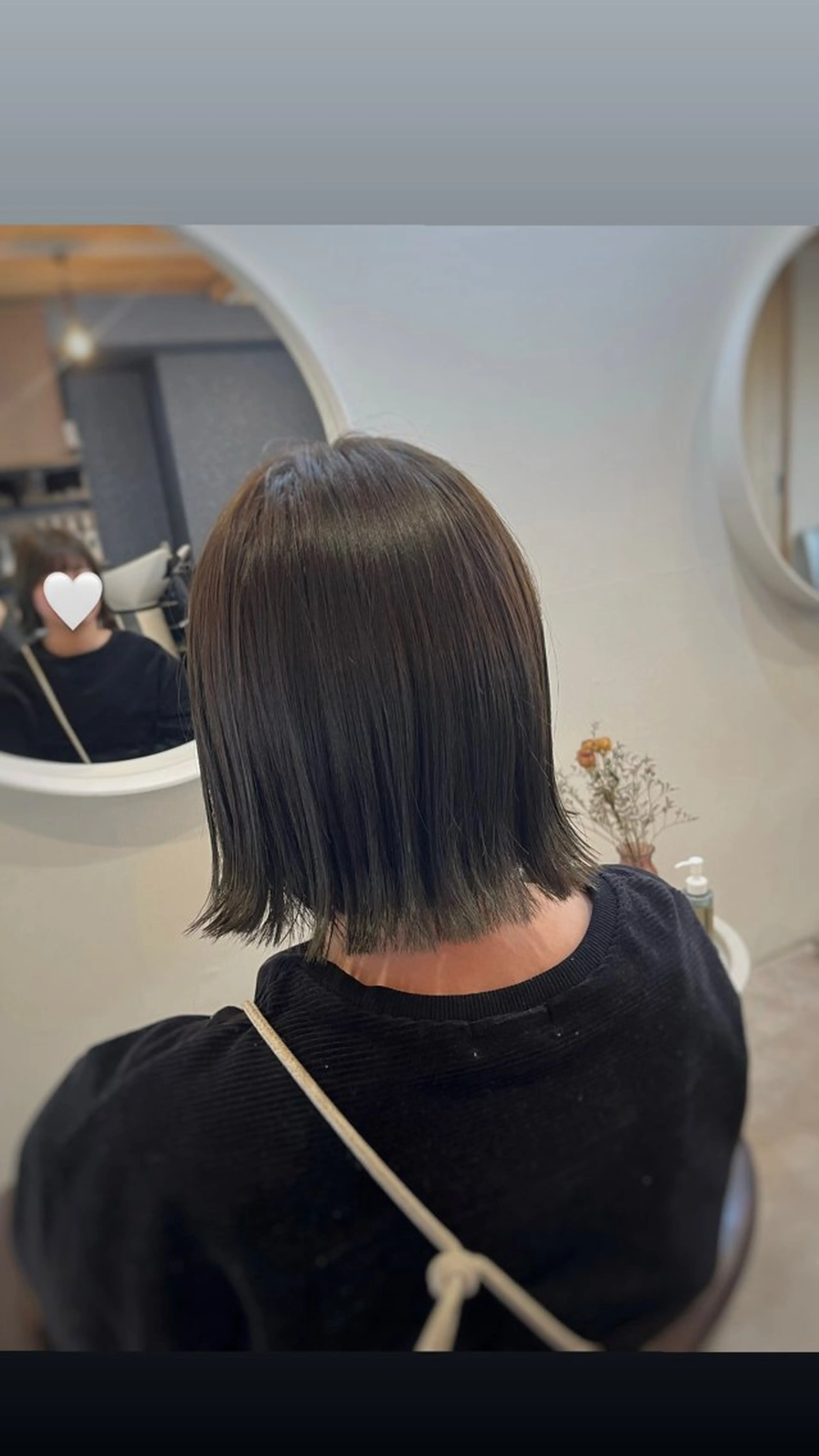 ショート カラー グレージュ オリーブグレージュ オリーブグレー 下石怜子/レイヤー/ 透明感カラーのヘアスタイル