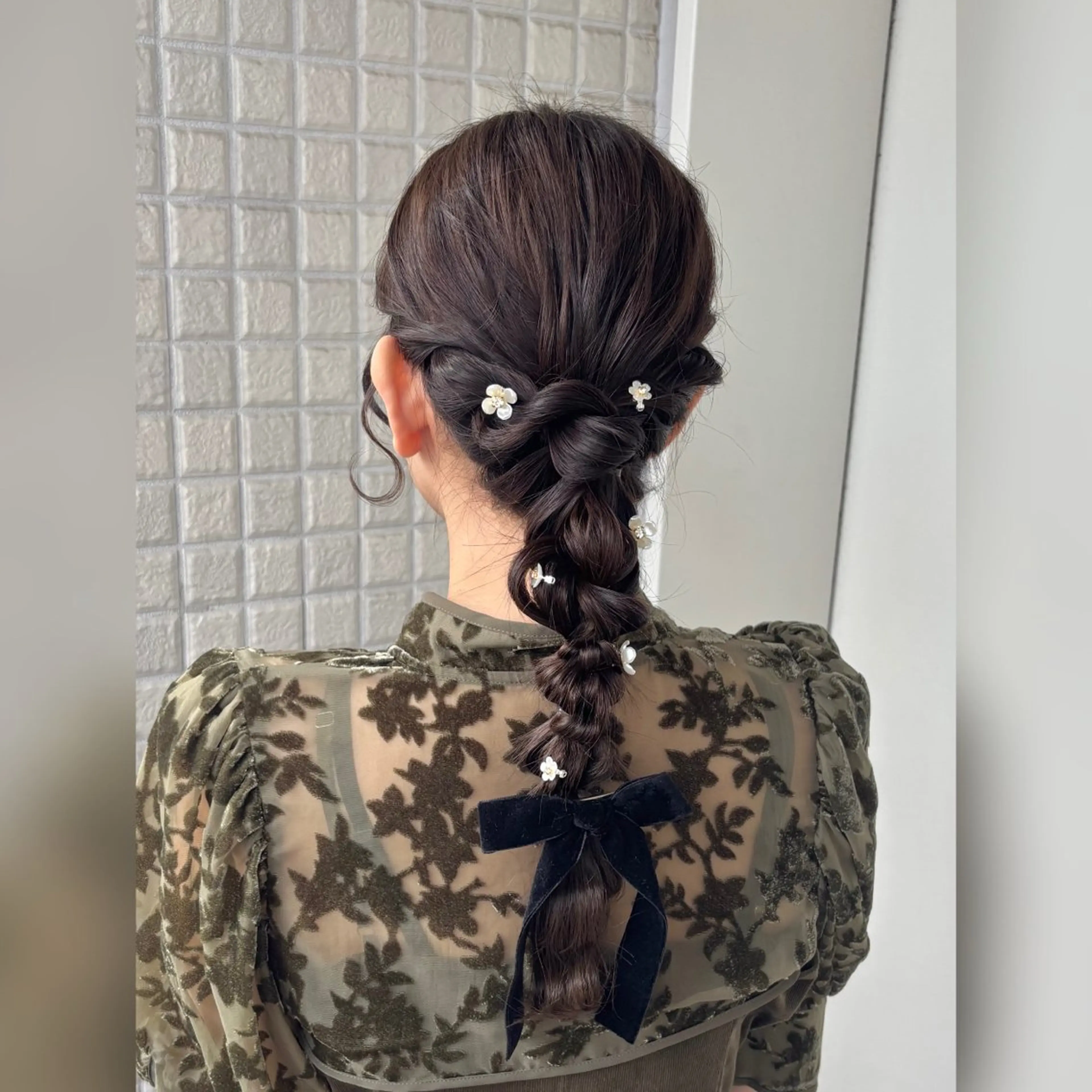 ヘアアレンジ 結婚式・ブライダル 卒業式のヘアスタイル 浴衣 韓国ヘア｜艶髪｜ ヘアアレンジ｜yuiのヘアスタイル