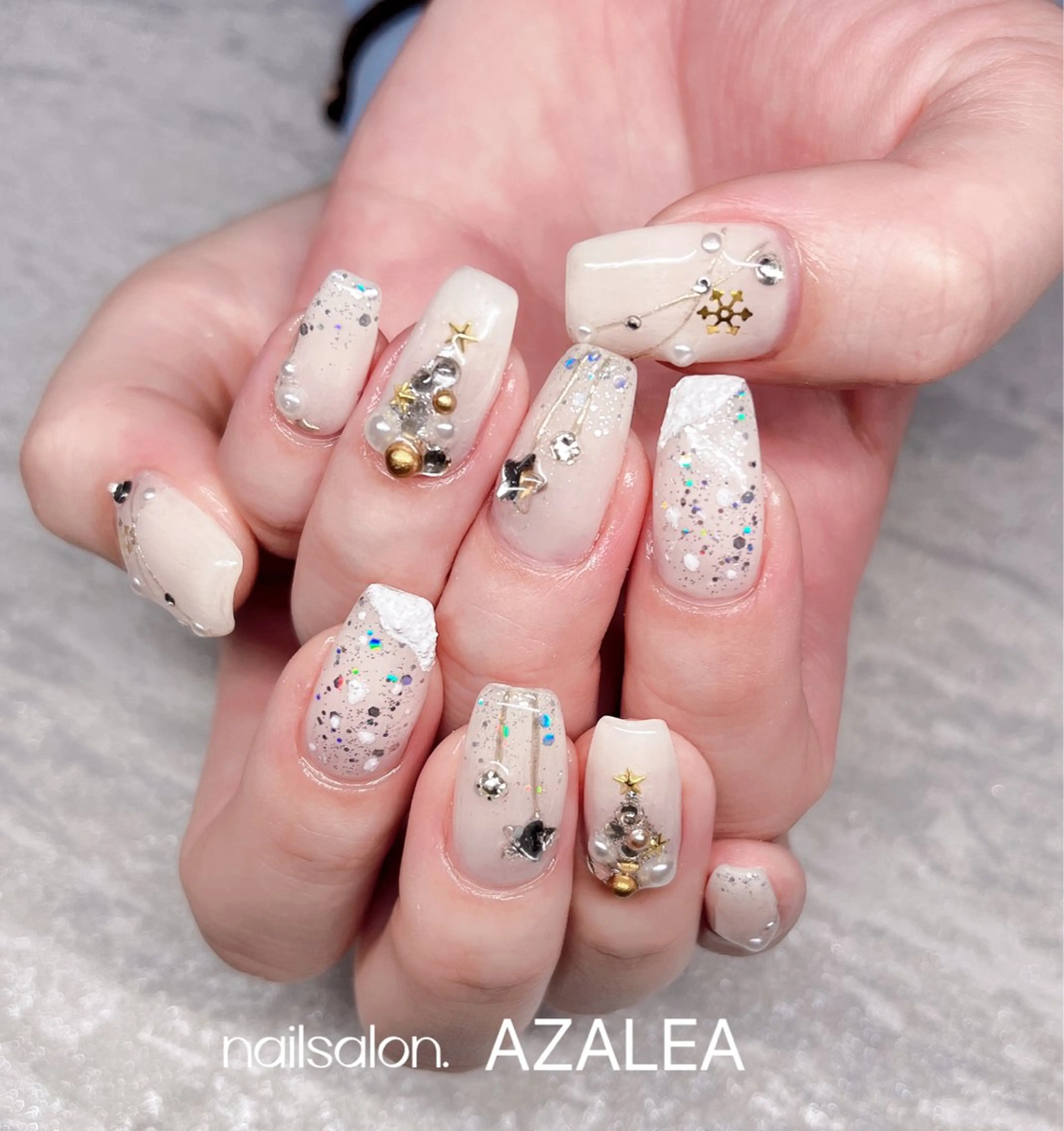 ネイル R inのネイルデザイン