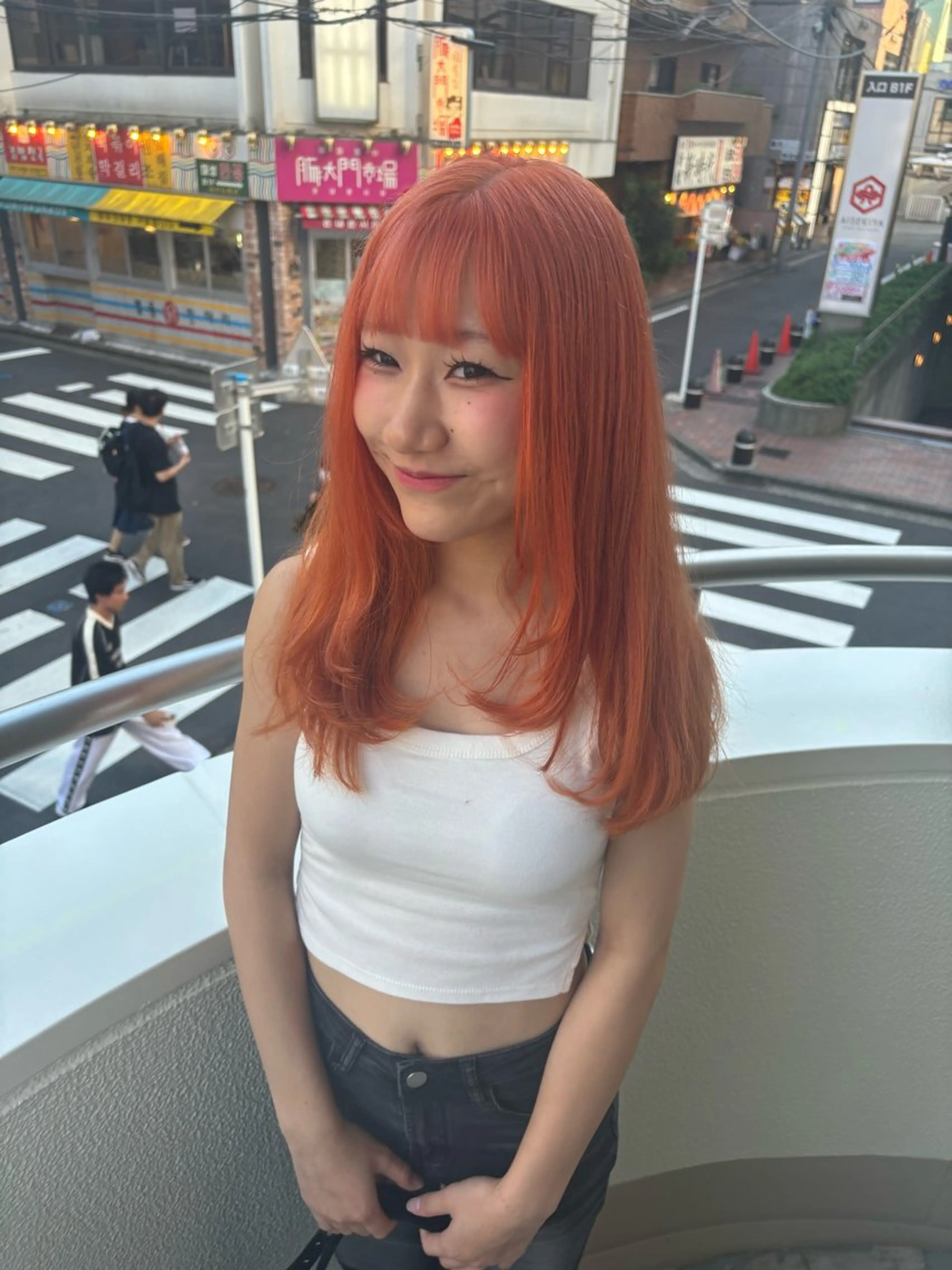 ロング カラー 羽エクステ/シール エクステ/横浜駅5分のヘアスタイル