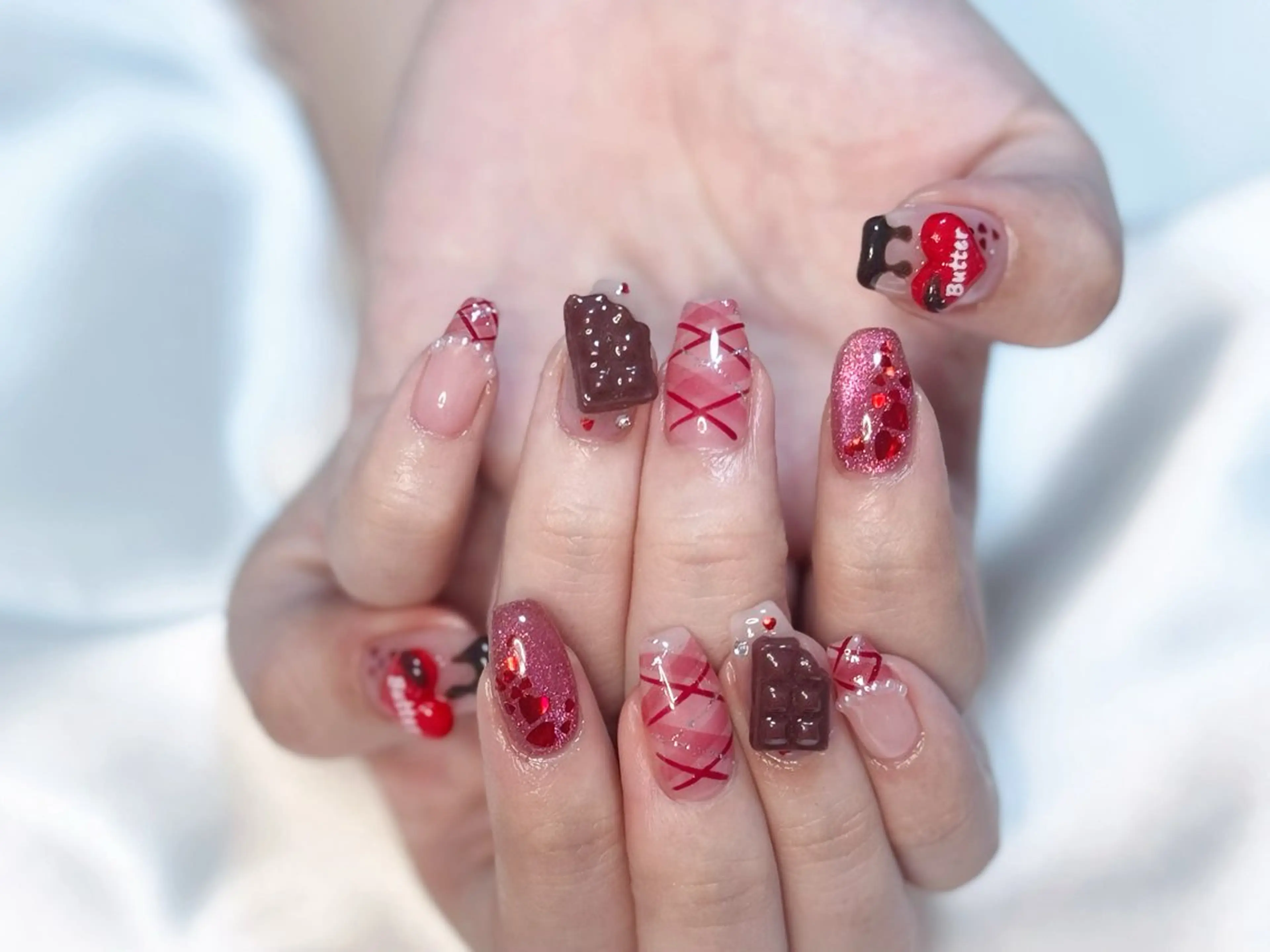 ネイル アートネイル オーロラネイル チークネイル フレンチネイル ガラスフレンチ ハンドネイル 🎀🎀YooLi Nail Salonのネイルデザイン