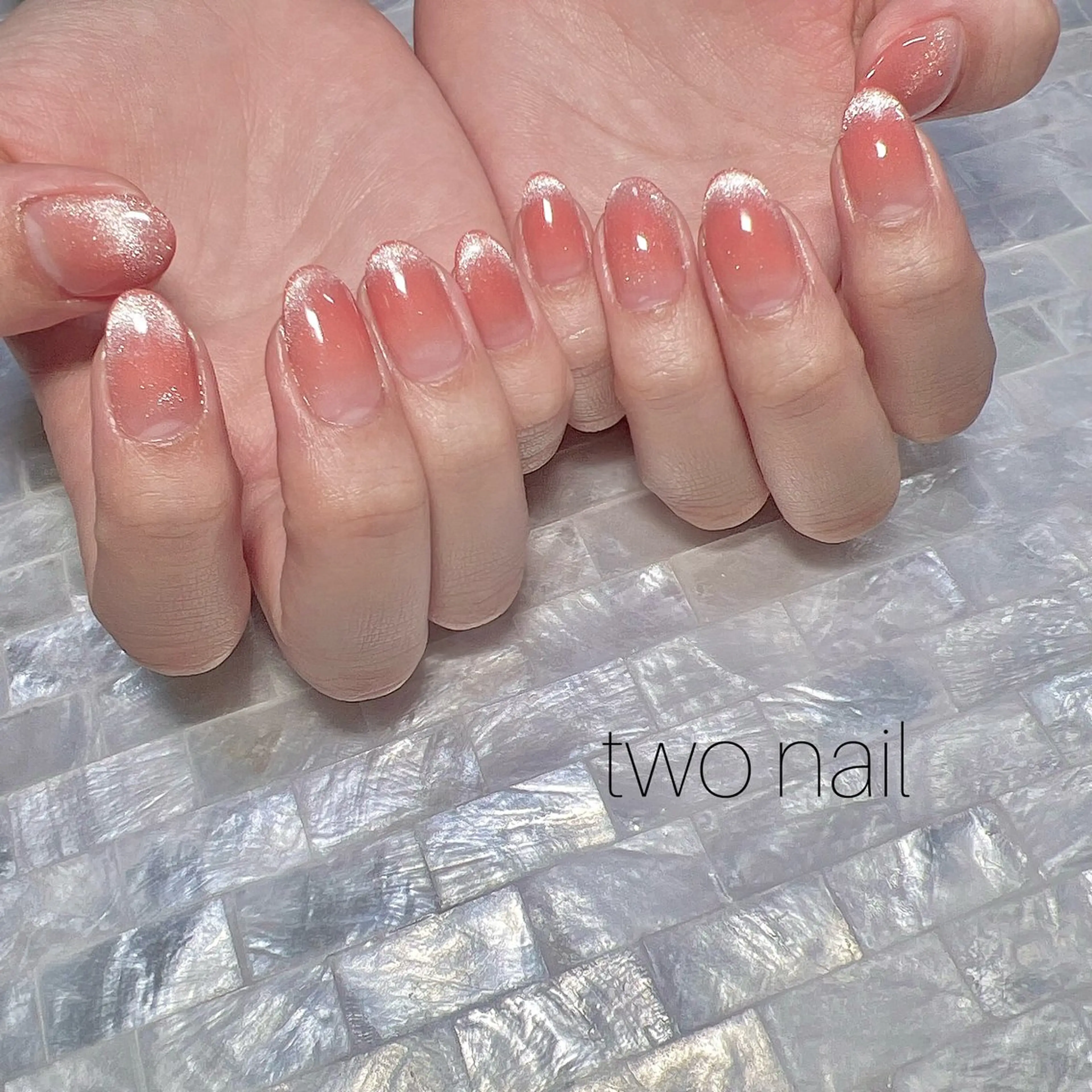 ネイル アートネイル マグネットネイル ネイルチップ ホワイト ハンドネイル two nailのネイルデザイン