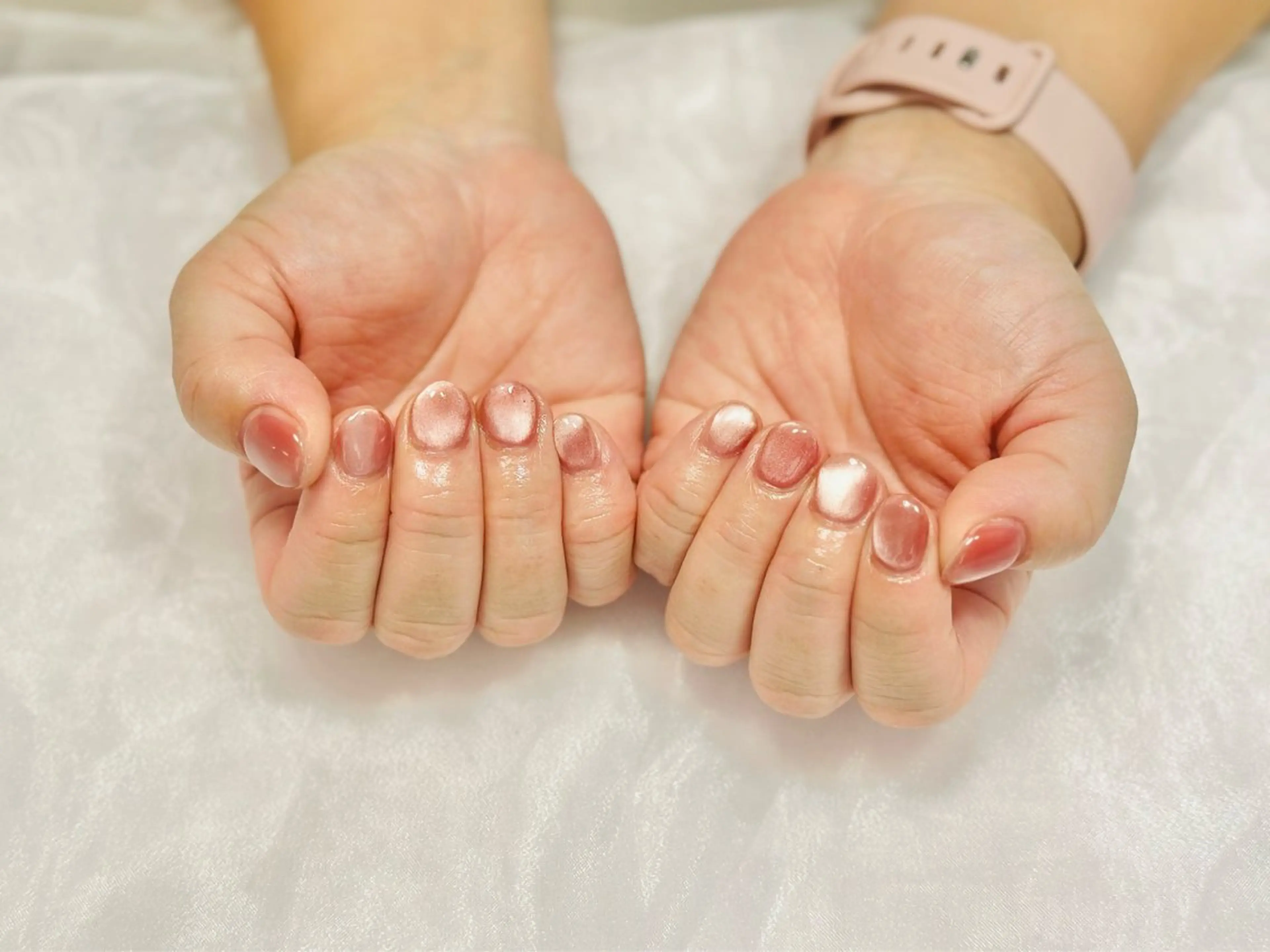 ネイル マグネットネイル nailsalon oluoluのネイルデザイン