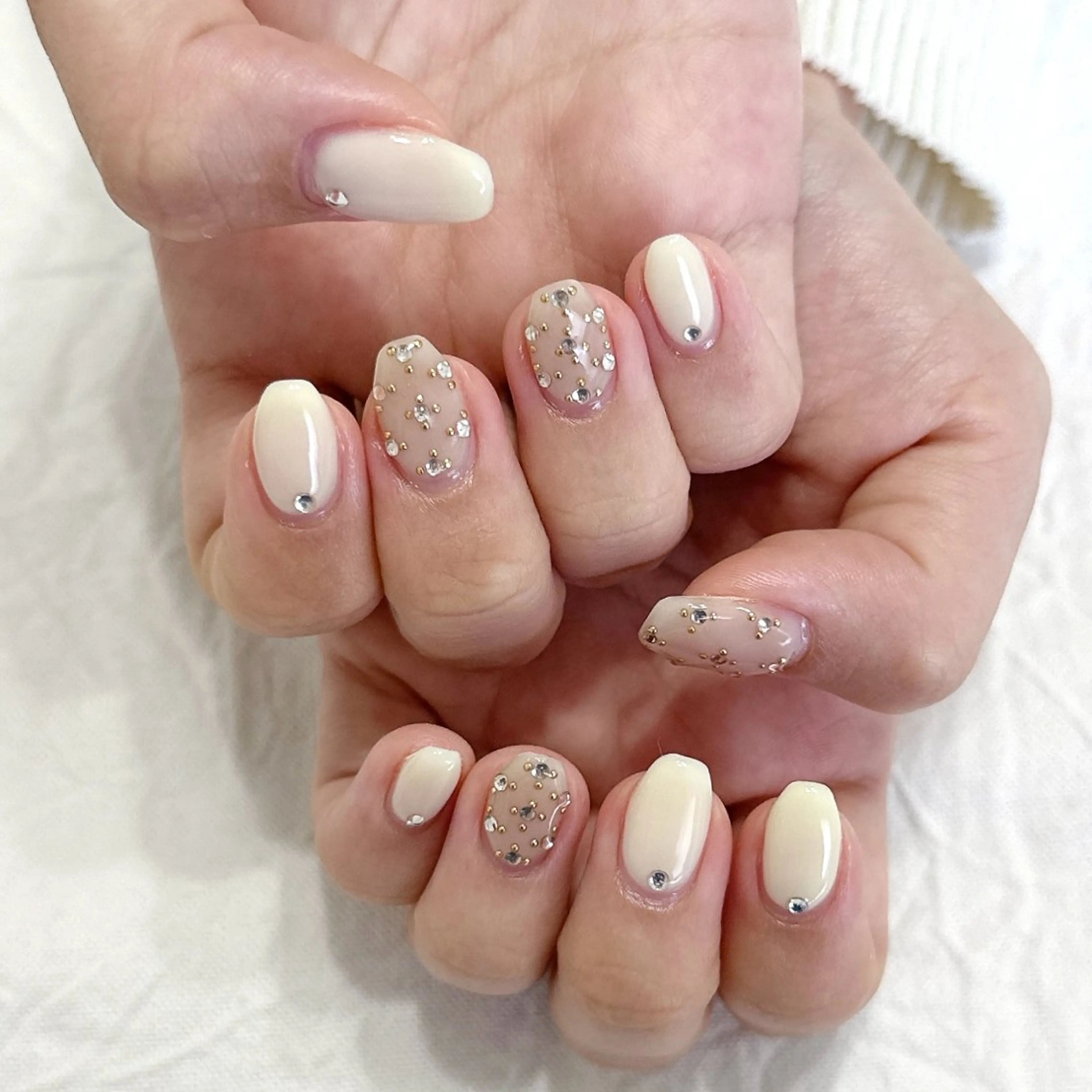 ネイル ゴールド シルバー ストーンネイル ハンドネイル peaberry nailのネイルデザイン