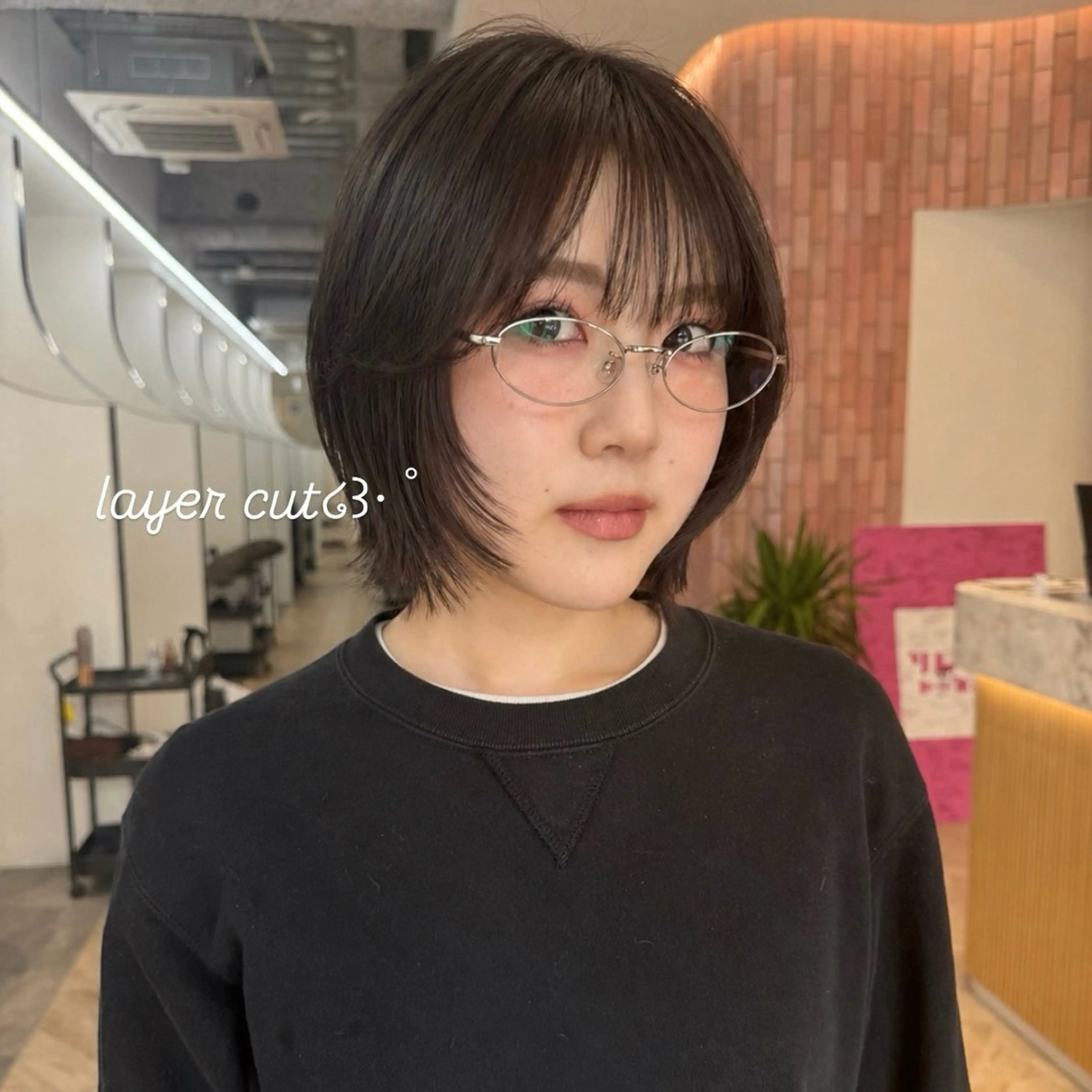 ミディアム カラー カット ヘアカラー トリートメント 柔らかいcolor ￤韓国￤🩰マユ🩰のヘアスタイル