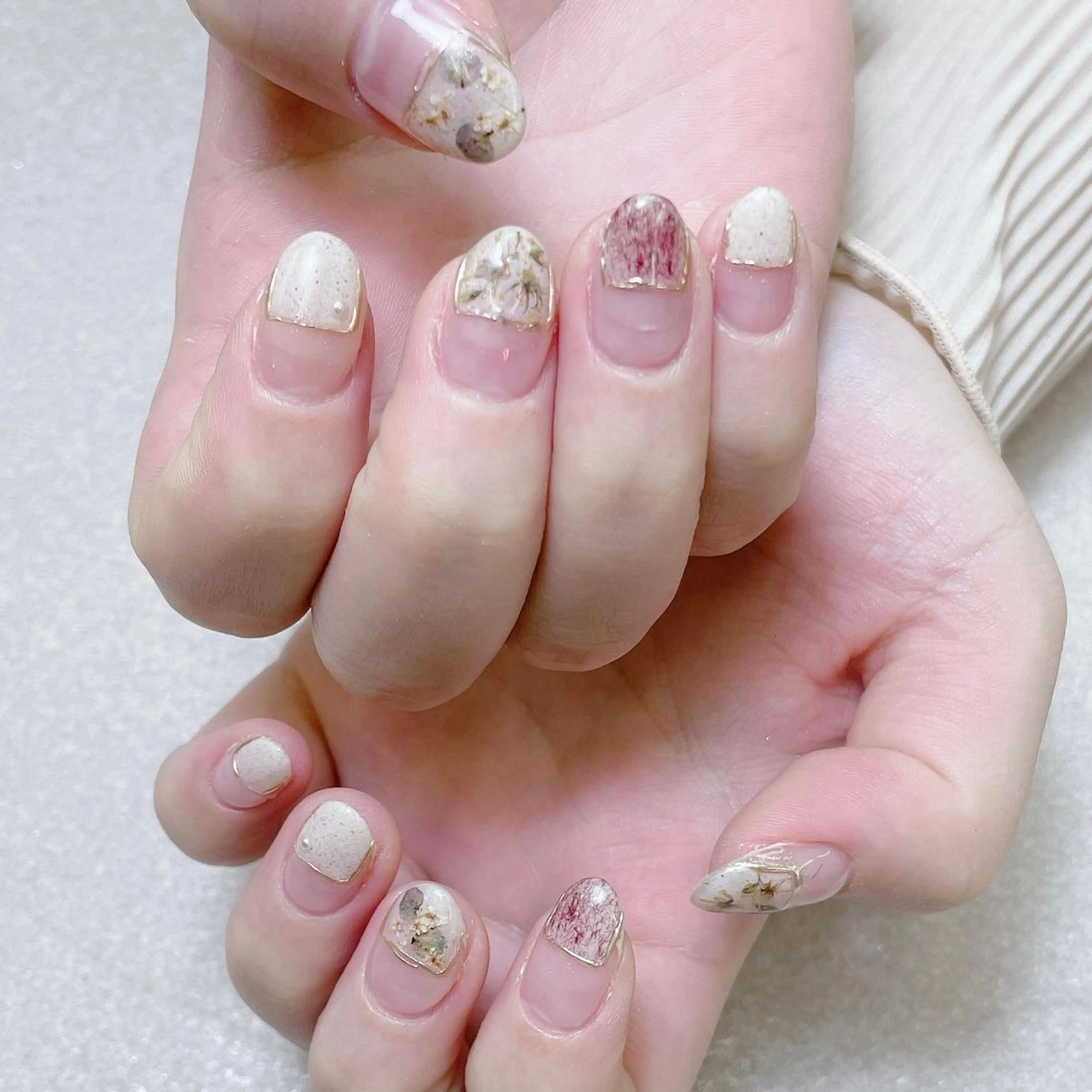 ネイル アートネイル 長さ出し ニュアンスネイル スカルプネイル ハンドネイル A85G ayakoのネイルデザイン