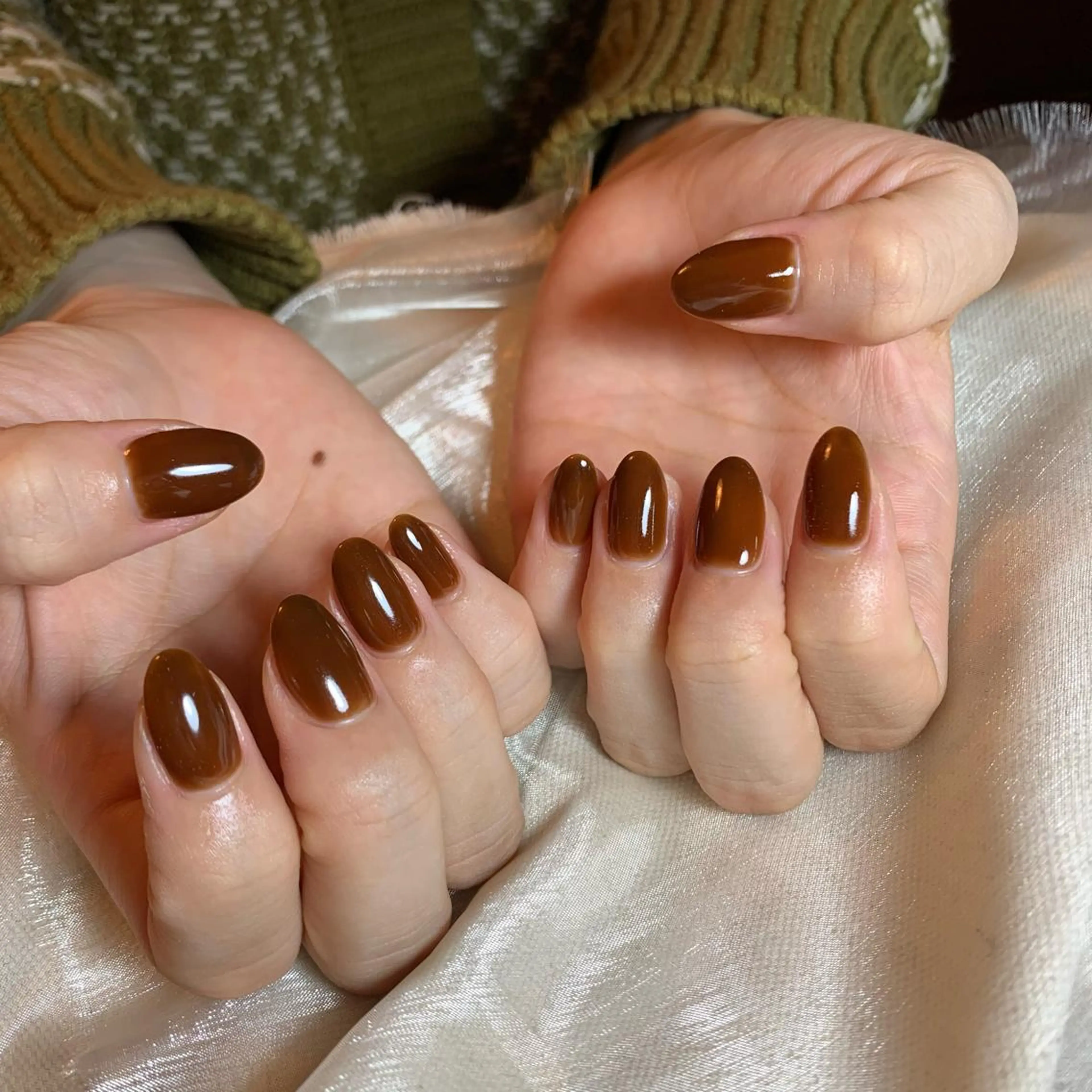 ネイル ハンドネイル 里見 麗のネイルデザイン