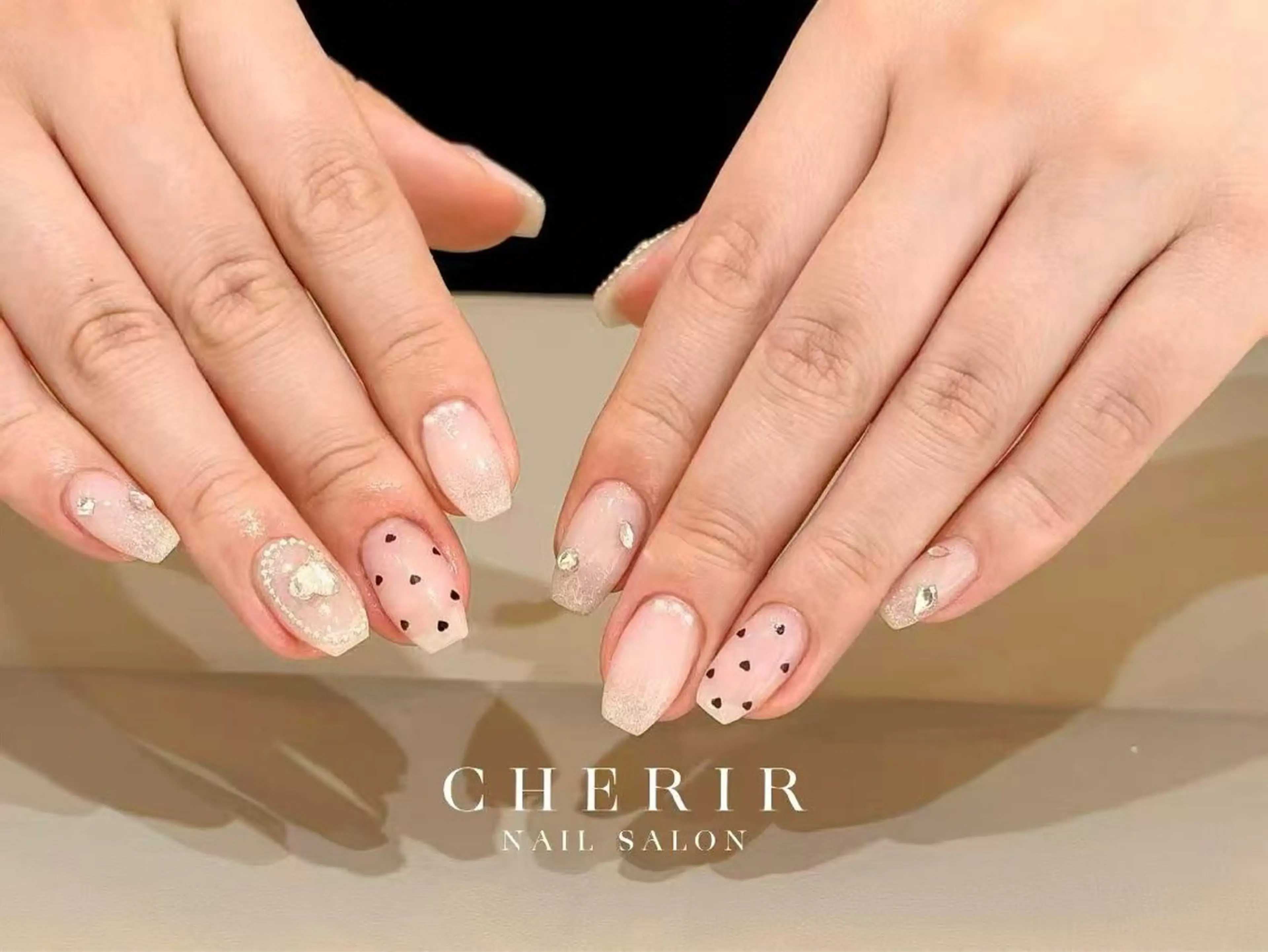 ネイル CHERIR Emiのネイルデザイン