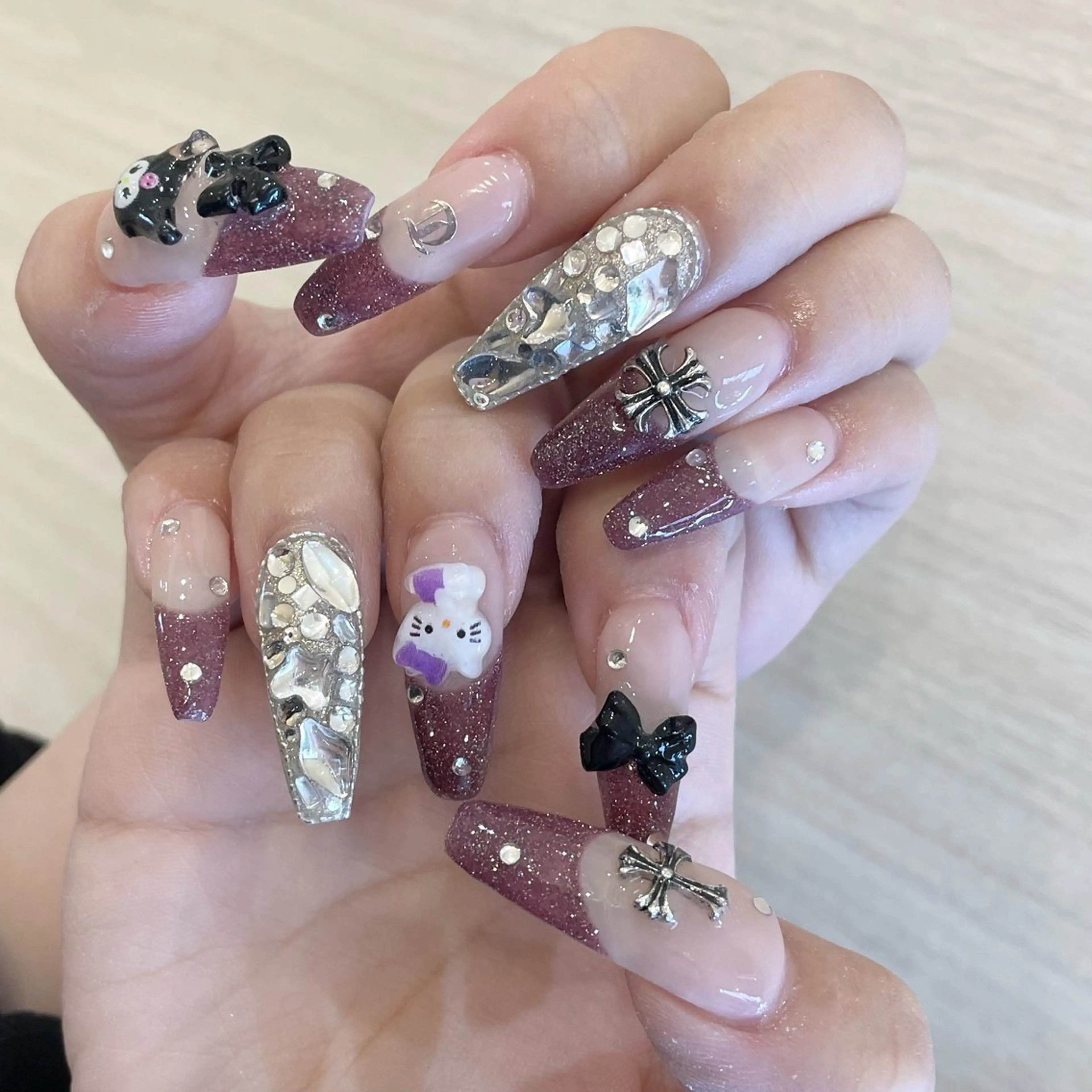 ネイル 長さ出し Nail Salon Gummi.のネイルデザイン