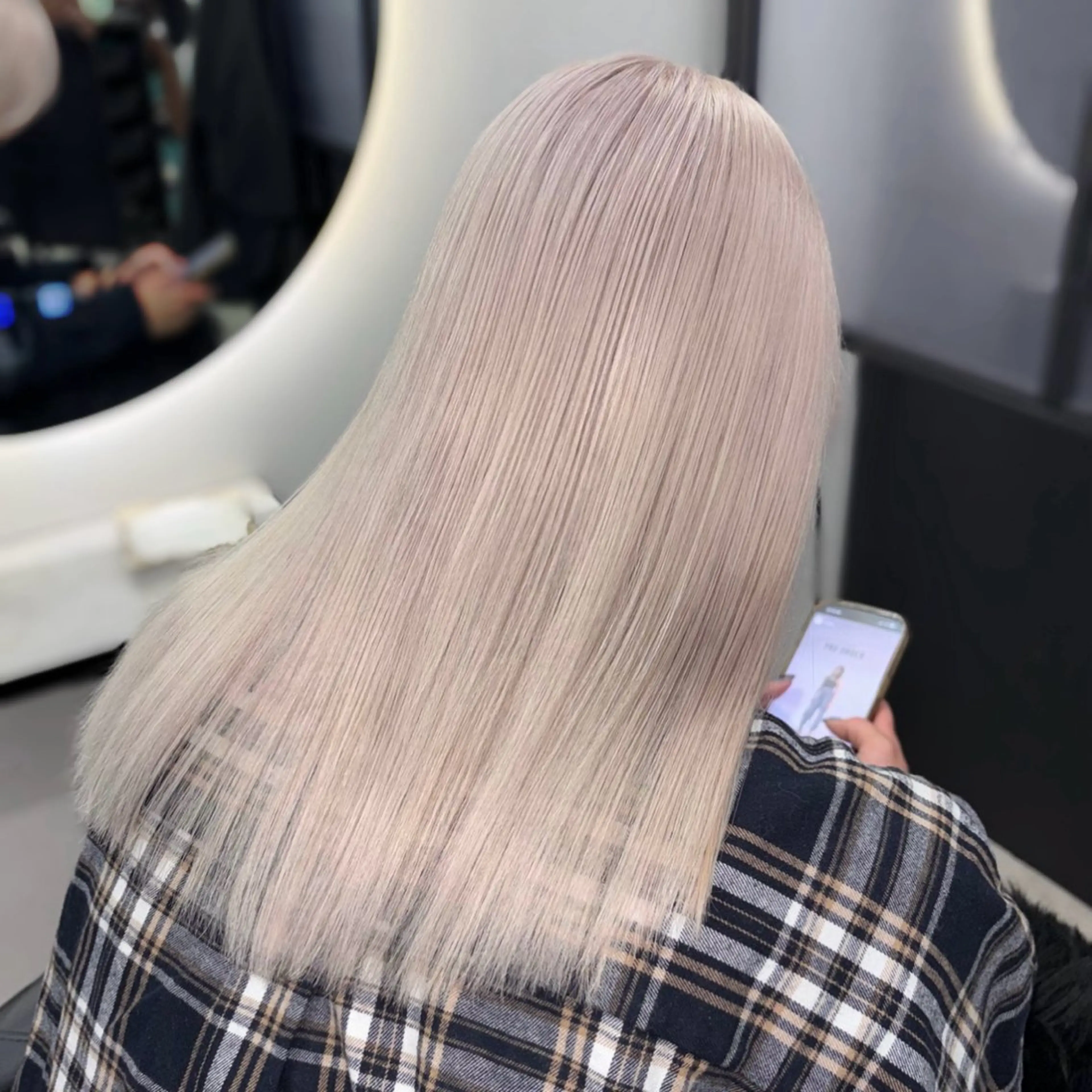 セミロング カラー ヘアカラー Ren. 🦋デザインカラーのヘアスタイル