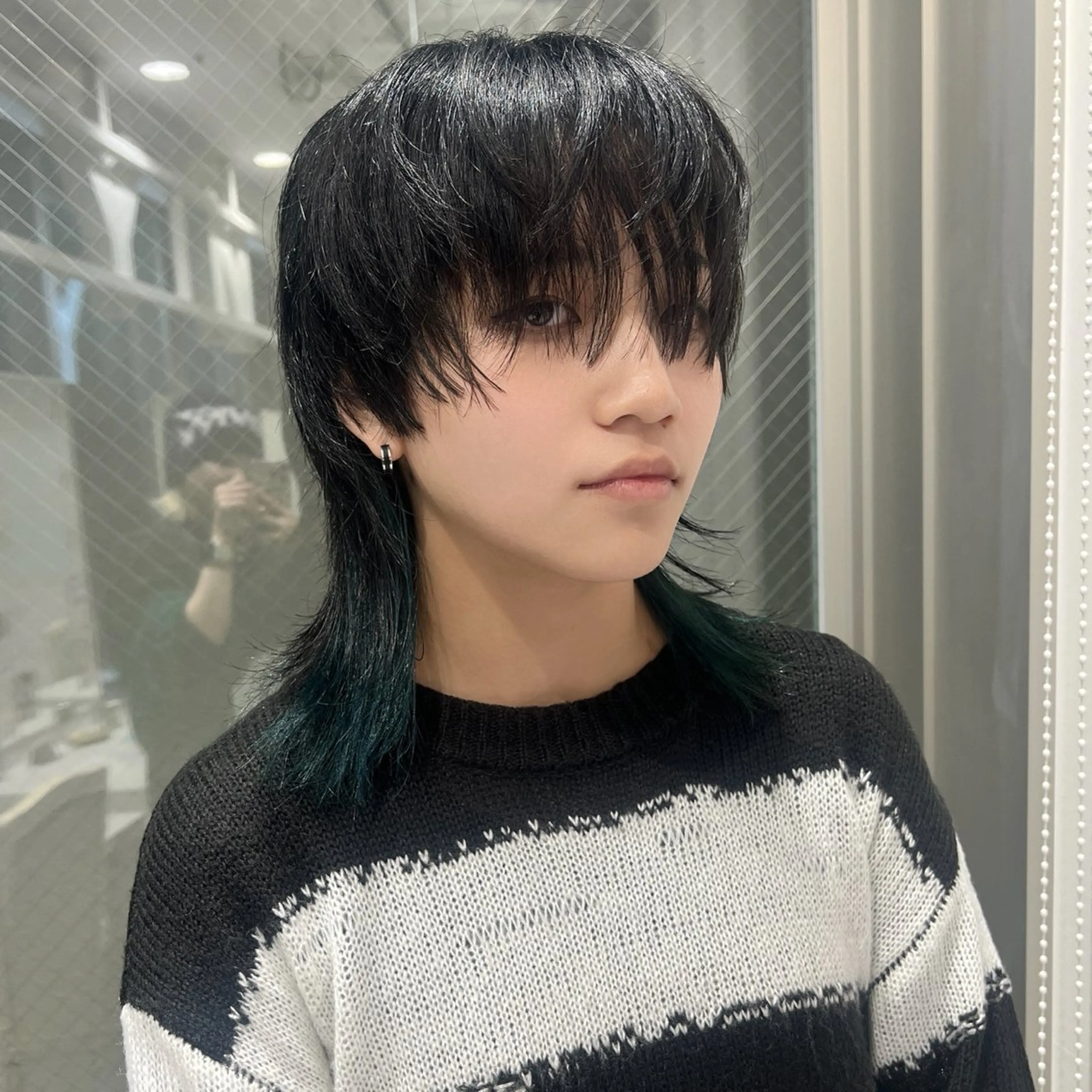 ミディアム レイヤーカット ウルフカット ウルフレイヤー ウルフカット/ ハイトーン/作山葵のヘアスタイル