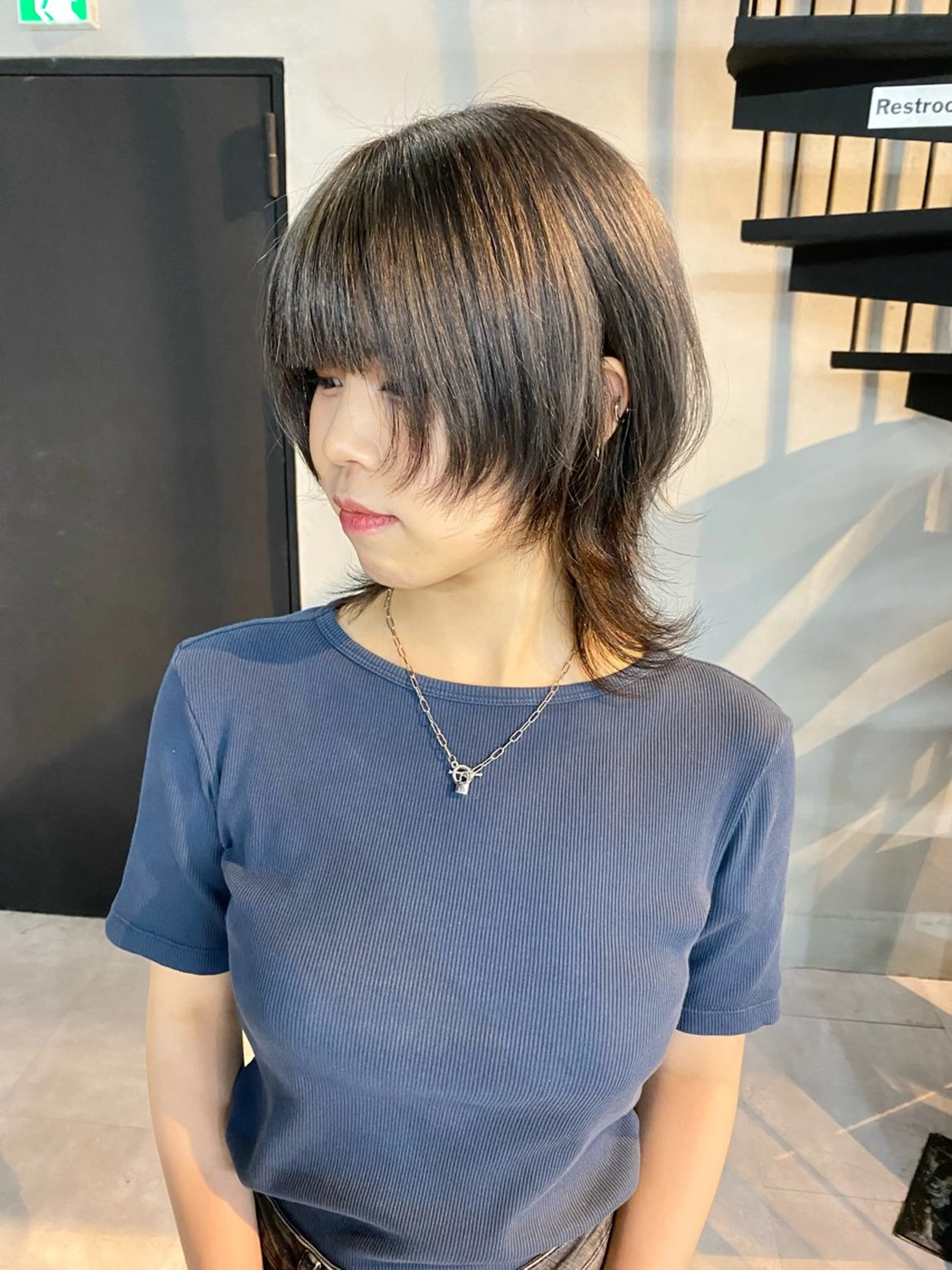 ミディアム カラー ブリーチ デザインカラー インナーカラー ツートーンカラー ボブ カット ヘアカラー トリートメント 柏 デザインカラー/ レイヤー🐣シオリのヘアスタイル