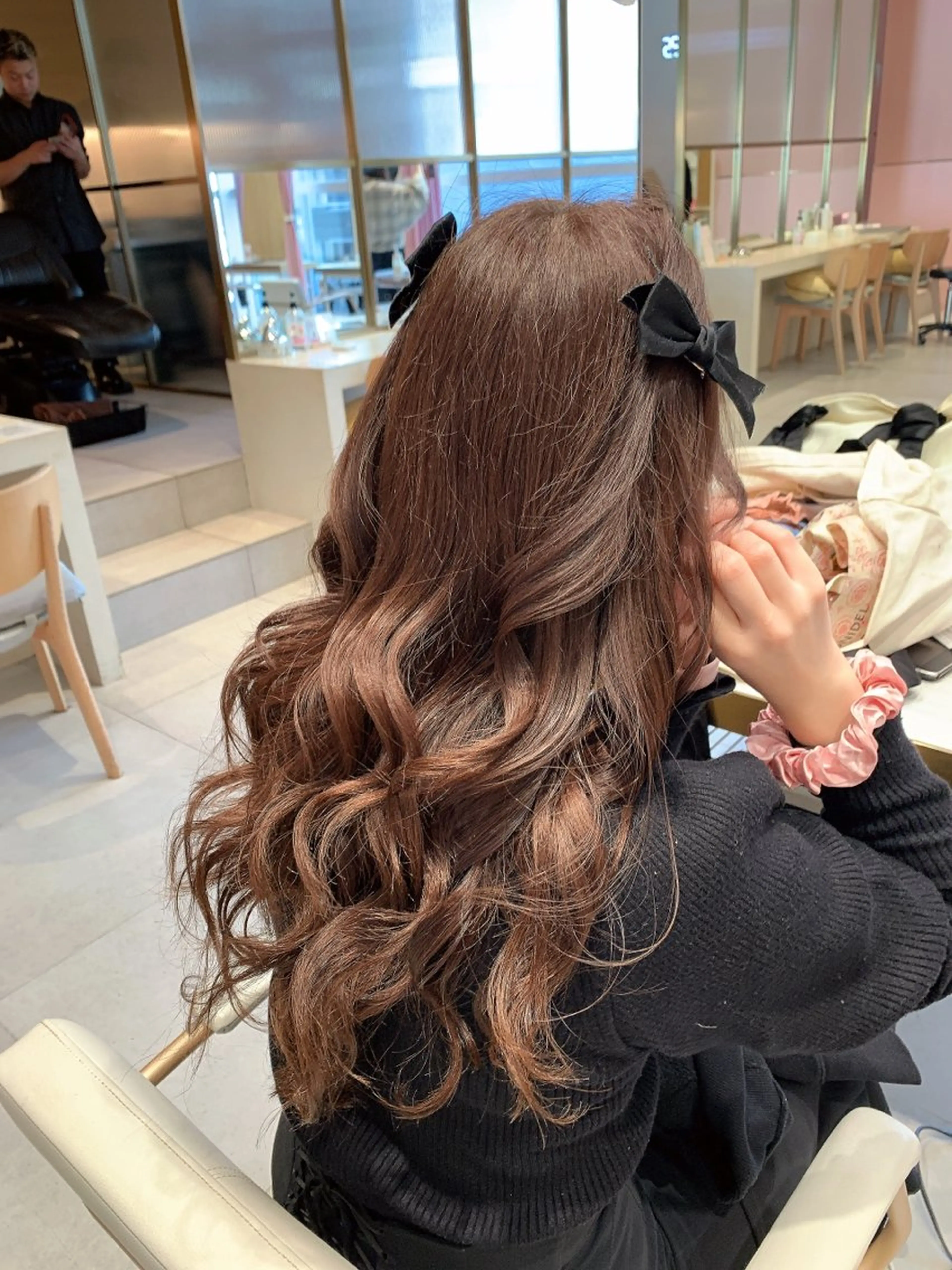 ロング カラー ブラウンカラー チョコレートブラウン カット ヘアカラー トリートメント ヘッドスパ ヘアセット 韓国ヘア/レイヤー/ 顔まわり/りょーとのヘアスタイル