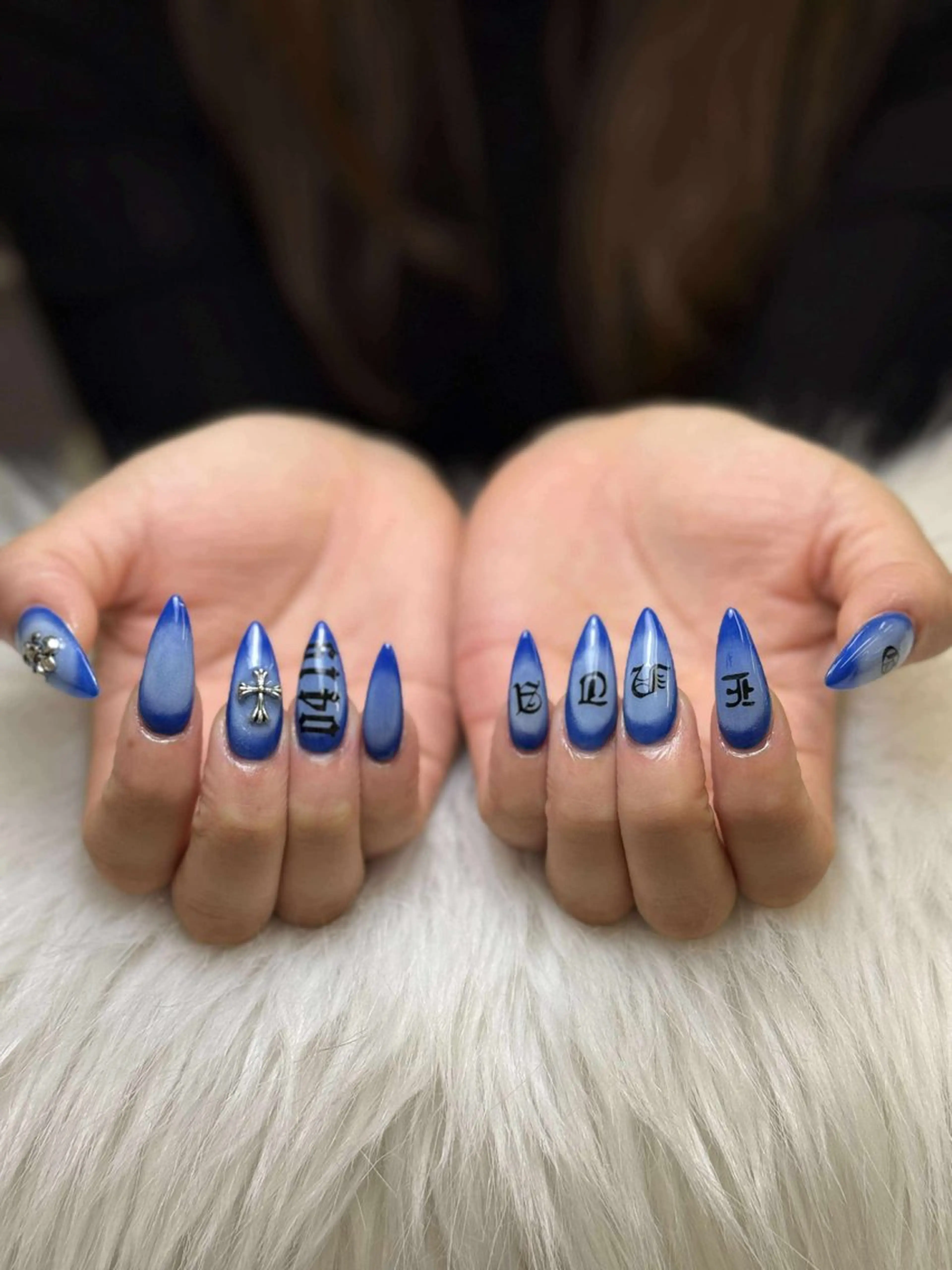 ネイル アートネイル フラワーネイル ジェルネイル グラデーション マグネットネイル Jenn Nail Salonのネイルデザイン
