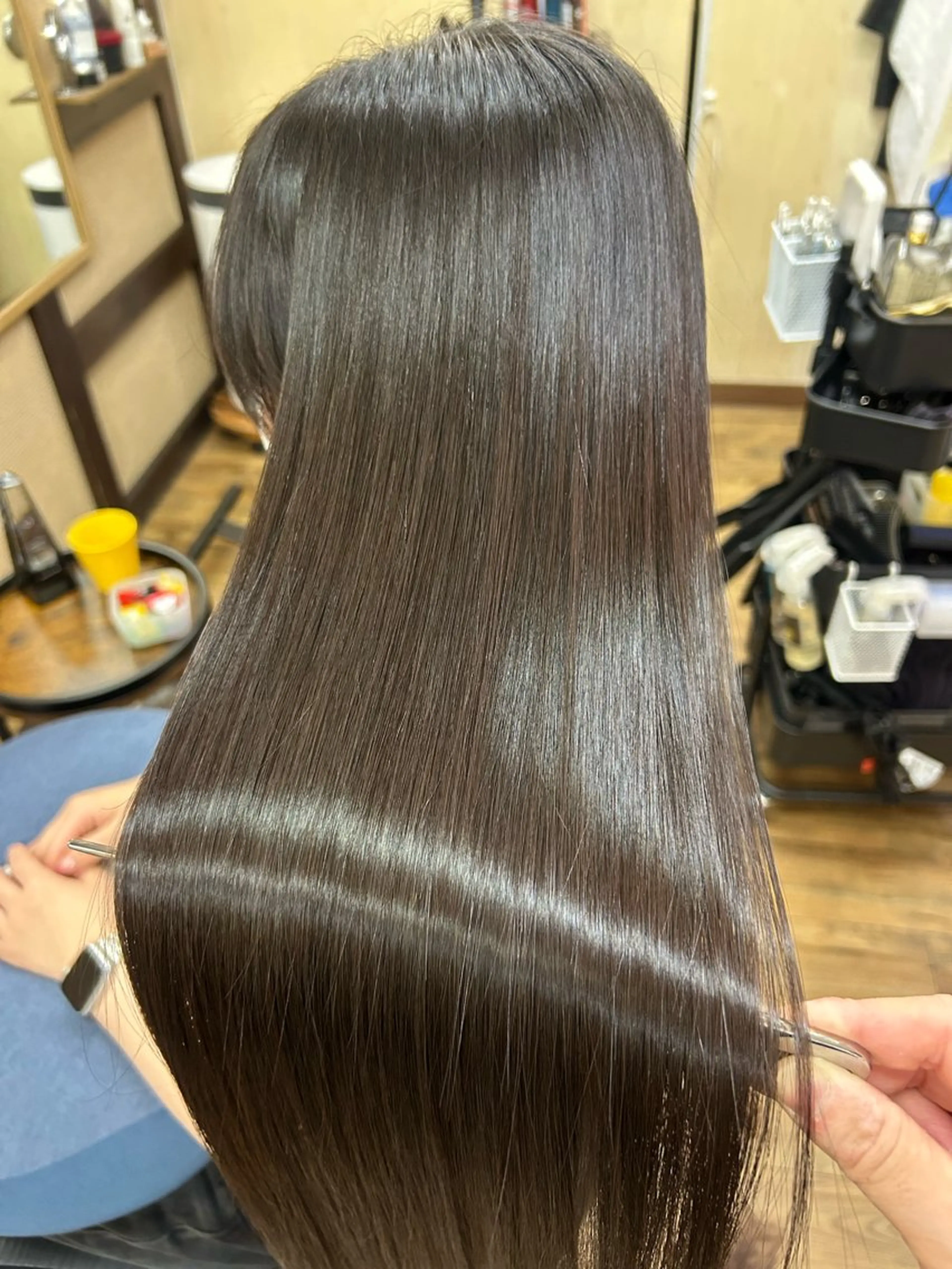 ロング カラー 縮毛矯正 みやたゆうき 髪質改善講師のヘアスタイル