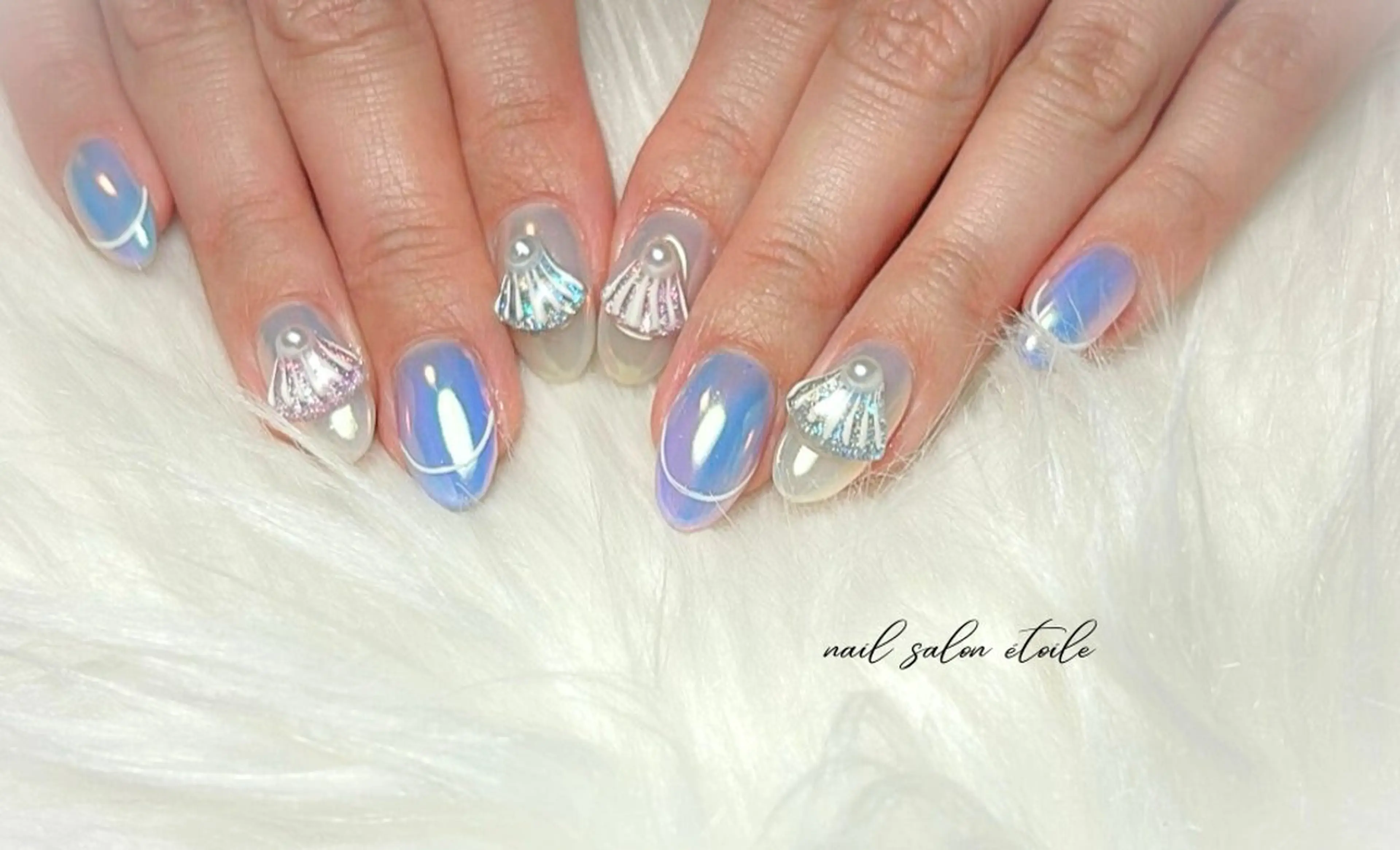 ネイル オーロラネイル 夏ネイル ハンドネイル nail salon étoileのネイルデザイン