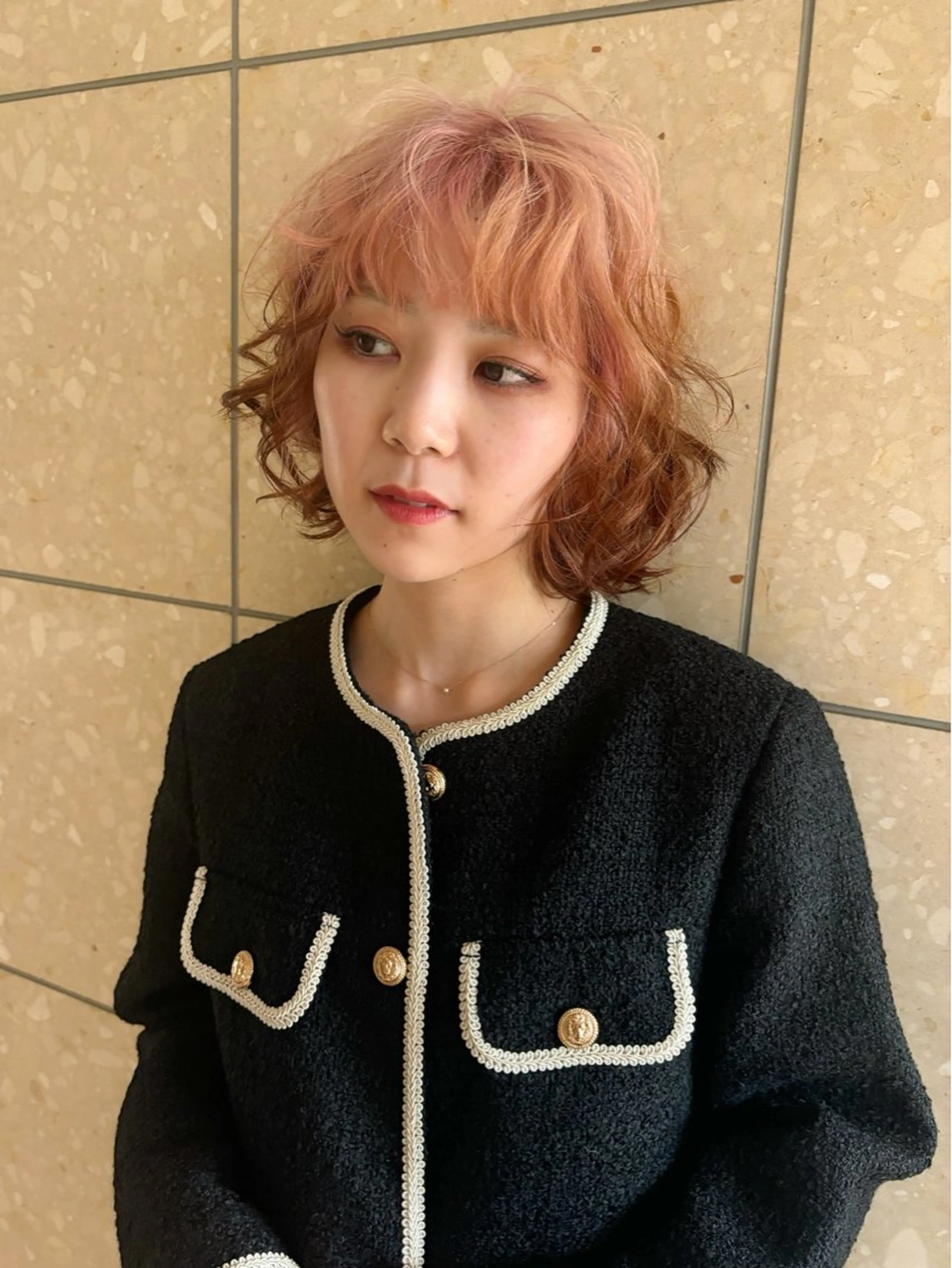 ショート カラー ベージュカラー ピンクカラー 森安 華楠のヘアスタイル