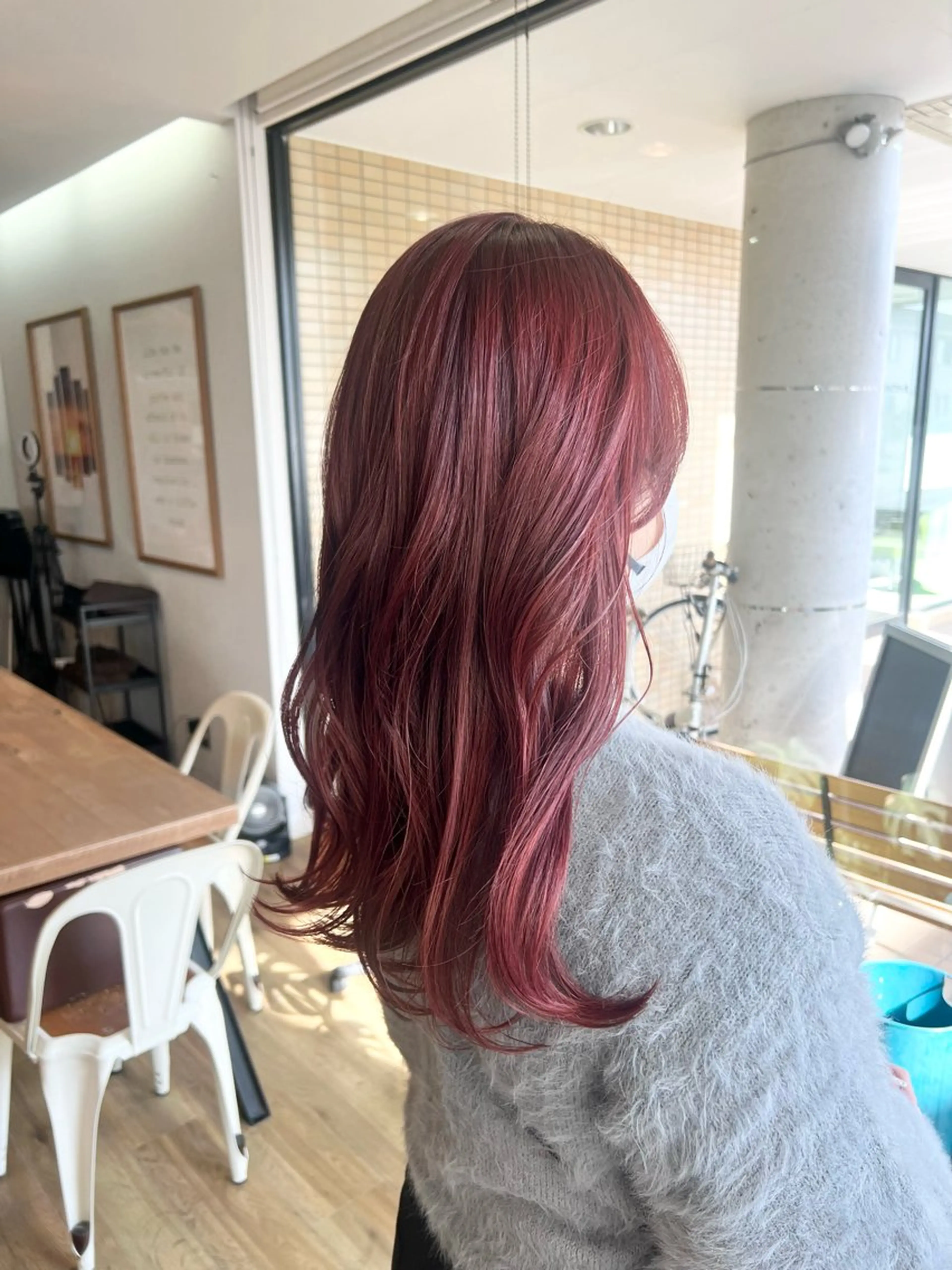 ロング カラー ピンクカラー カット ヘアカラー トリートメント 堀 望美のヘアスタイル