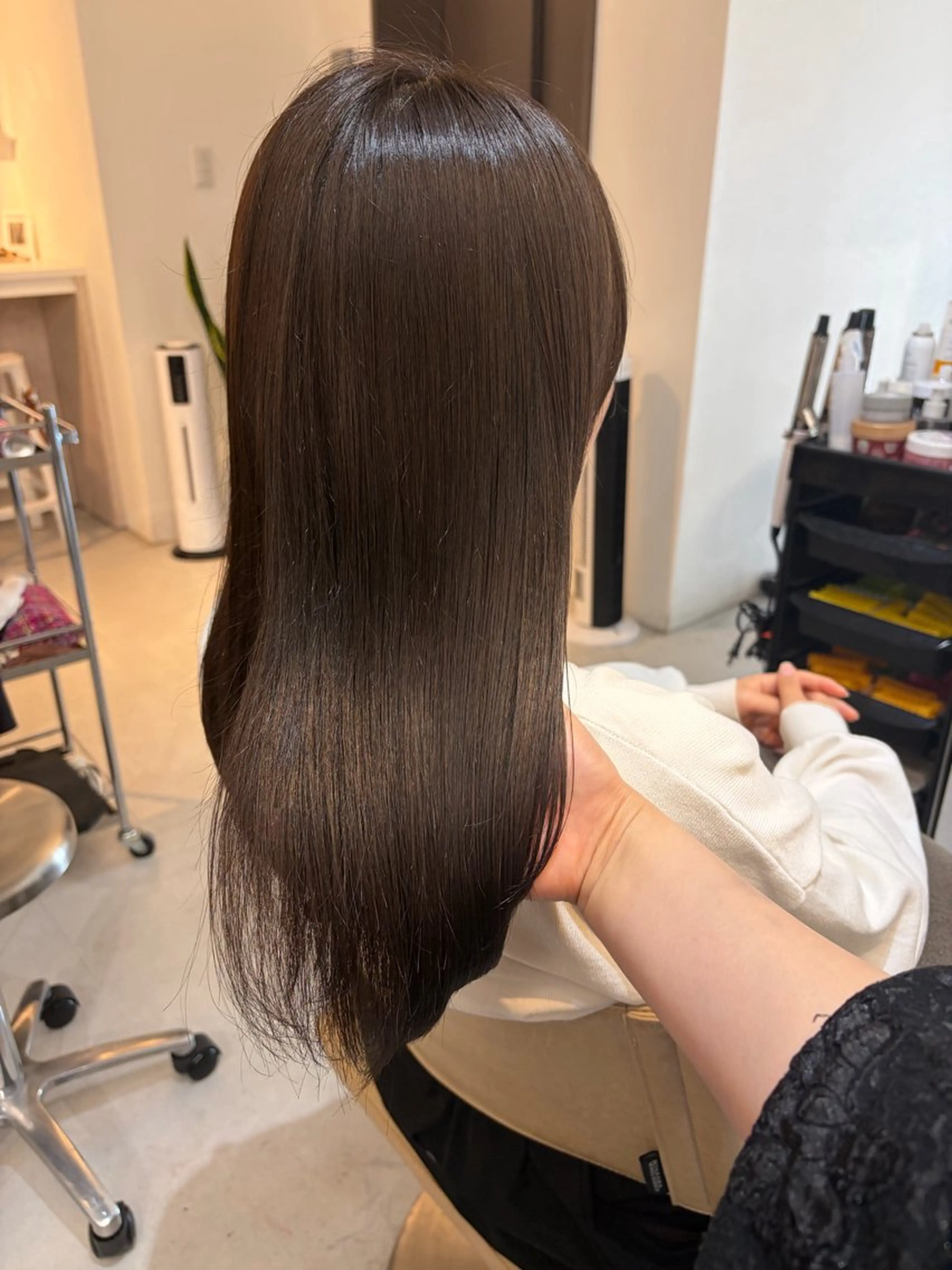 セミロング カット ヘアカラー トリートメント ✨色持ちの良い艶 カラー✨蟹江真世のヘアスタイル