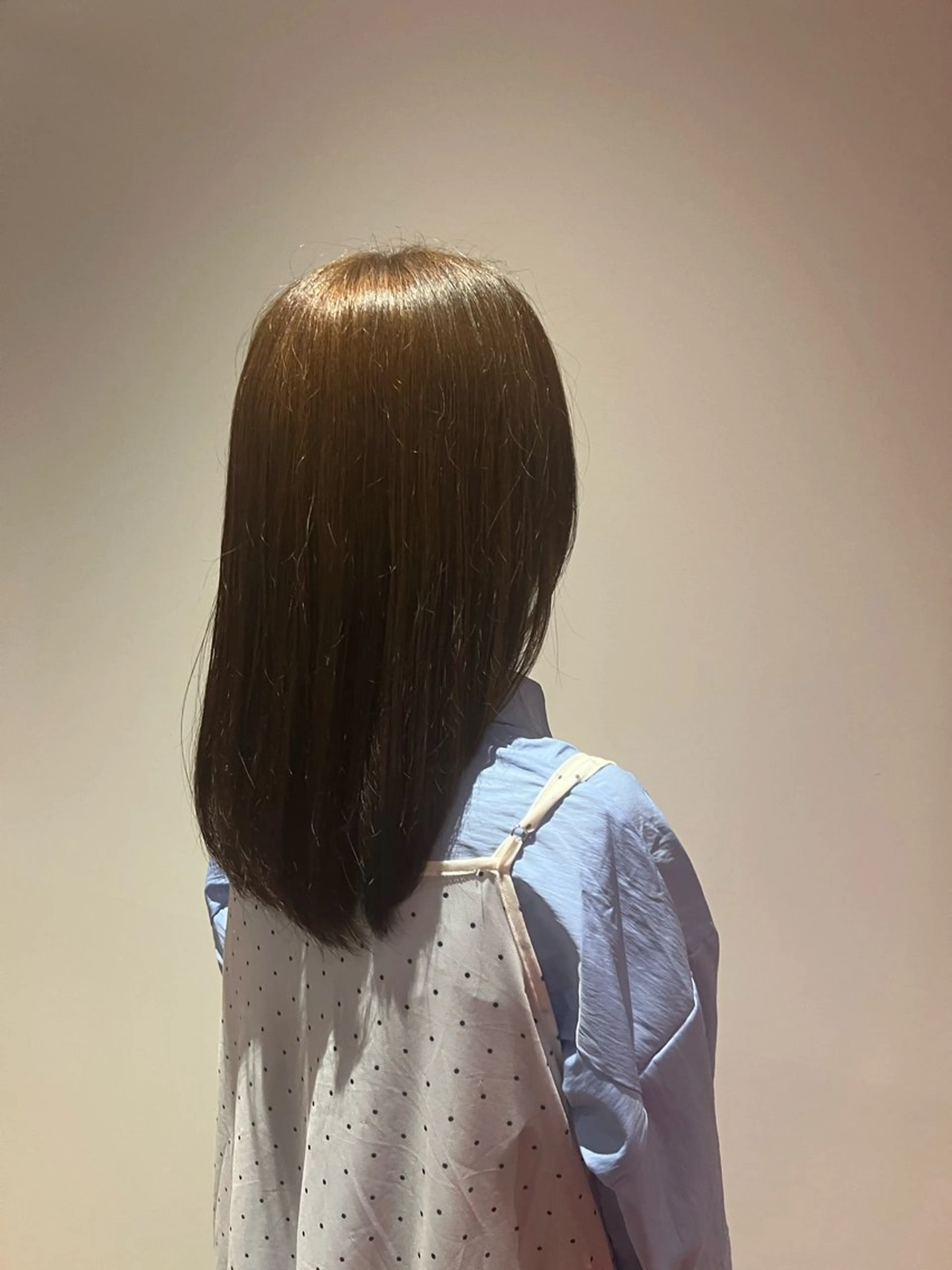 カラー ベージュカラー ブラウンカラー 滋野 莉子のヘアスタイル