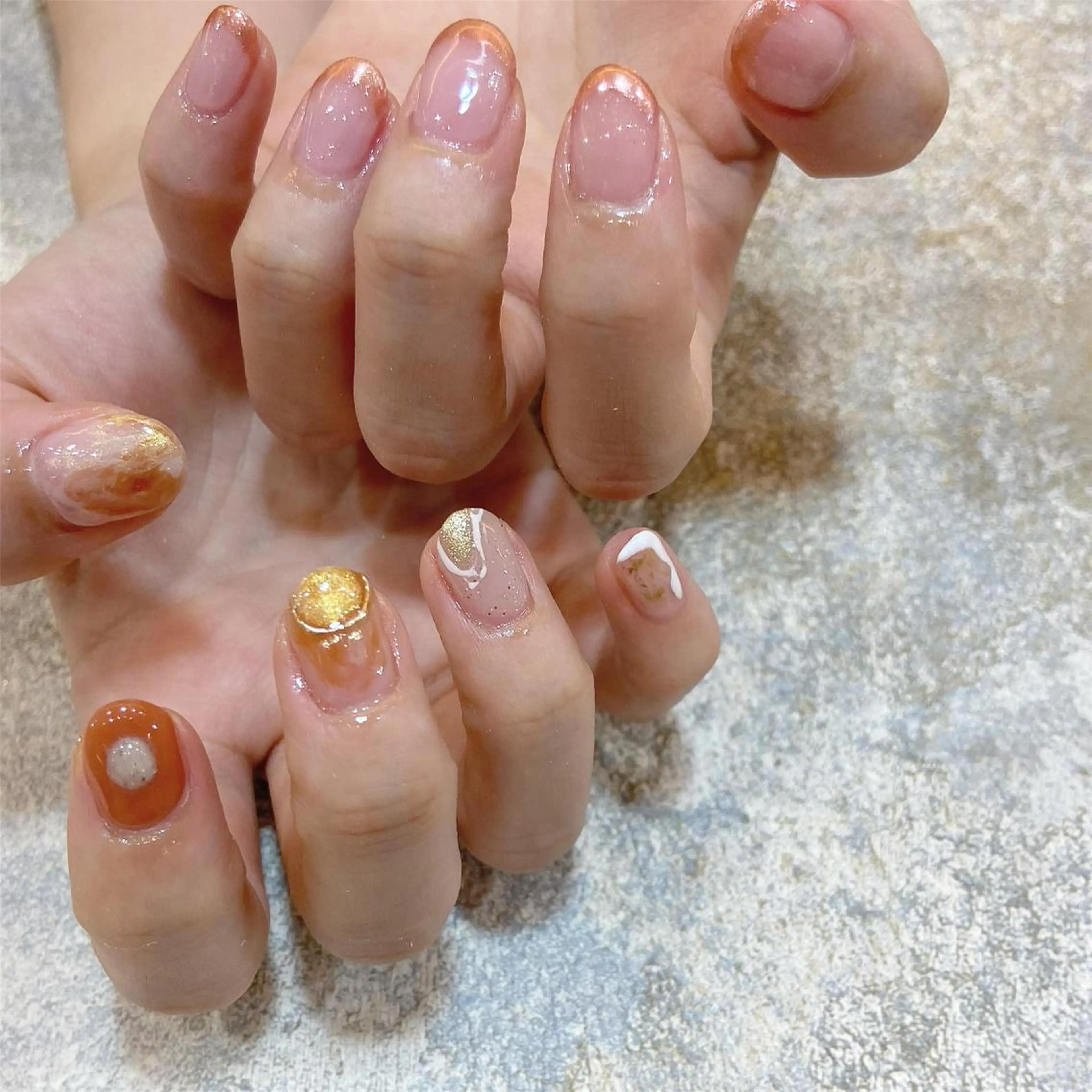 ネイル フレンチネイル ミラーネイル ニュアンスネイル . .のネイルデザイン