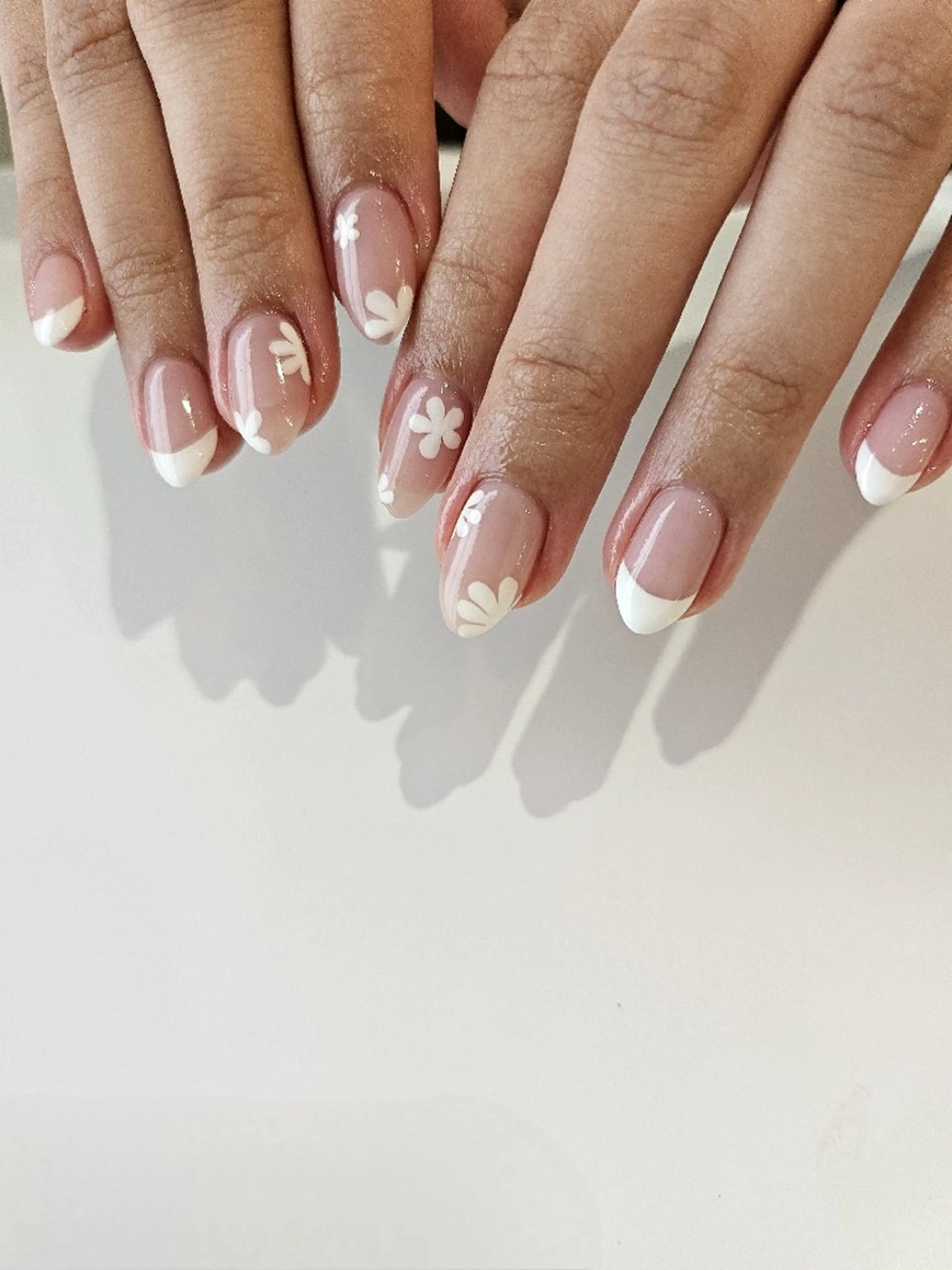 ネイル アートネイル フレンチネイル ジェルネイル 持ち込み ニュアンスネイル puku nail 🌼kazu🌼のネイルデザイン