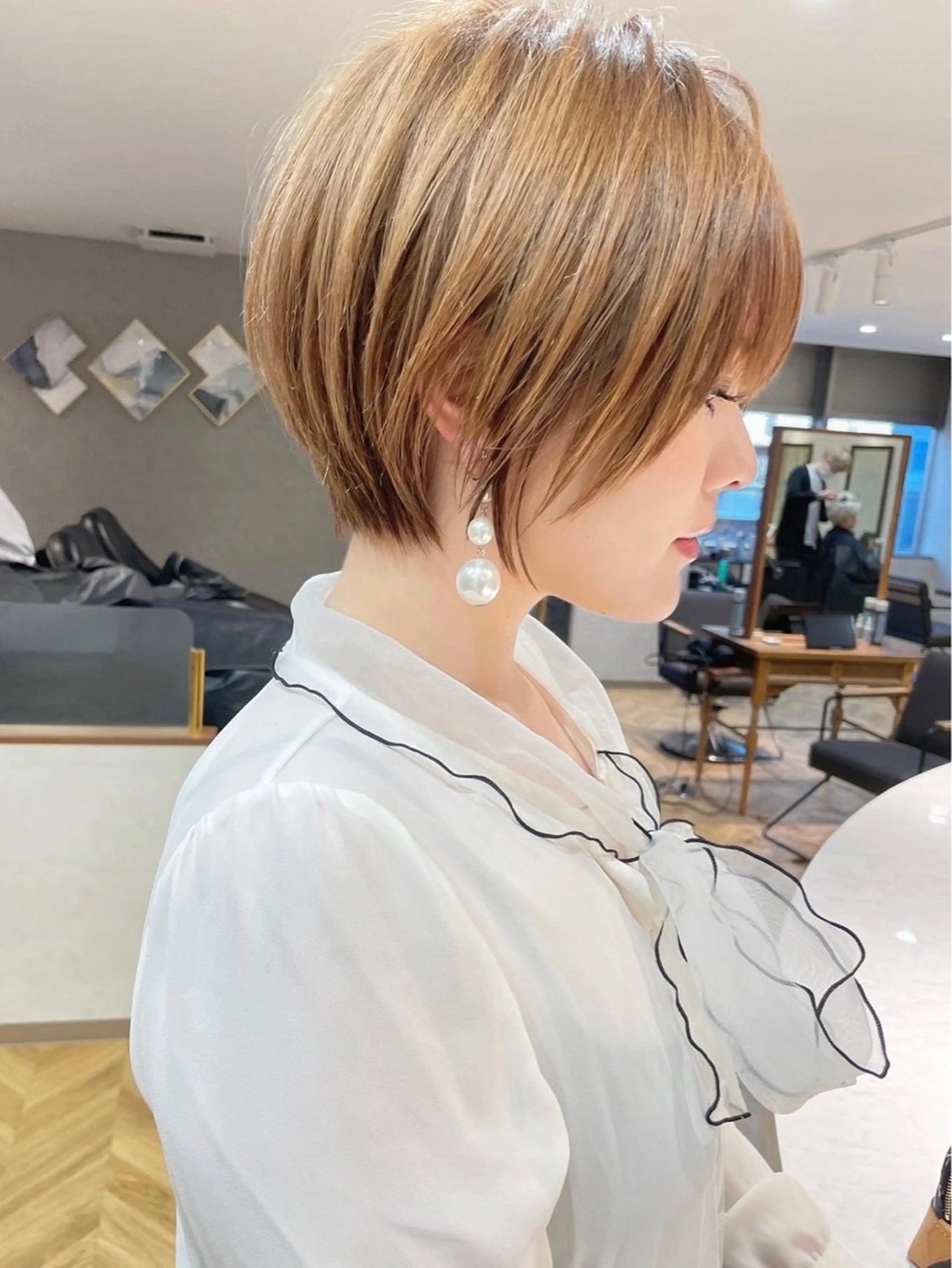 ショート カラー ヘアカラー トリートメント Aster 店長 れおん✂️のヘアスタイル