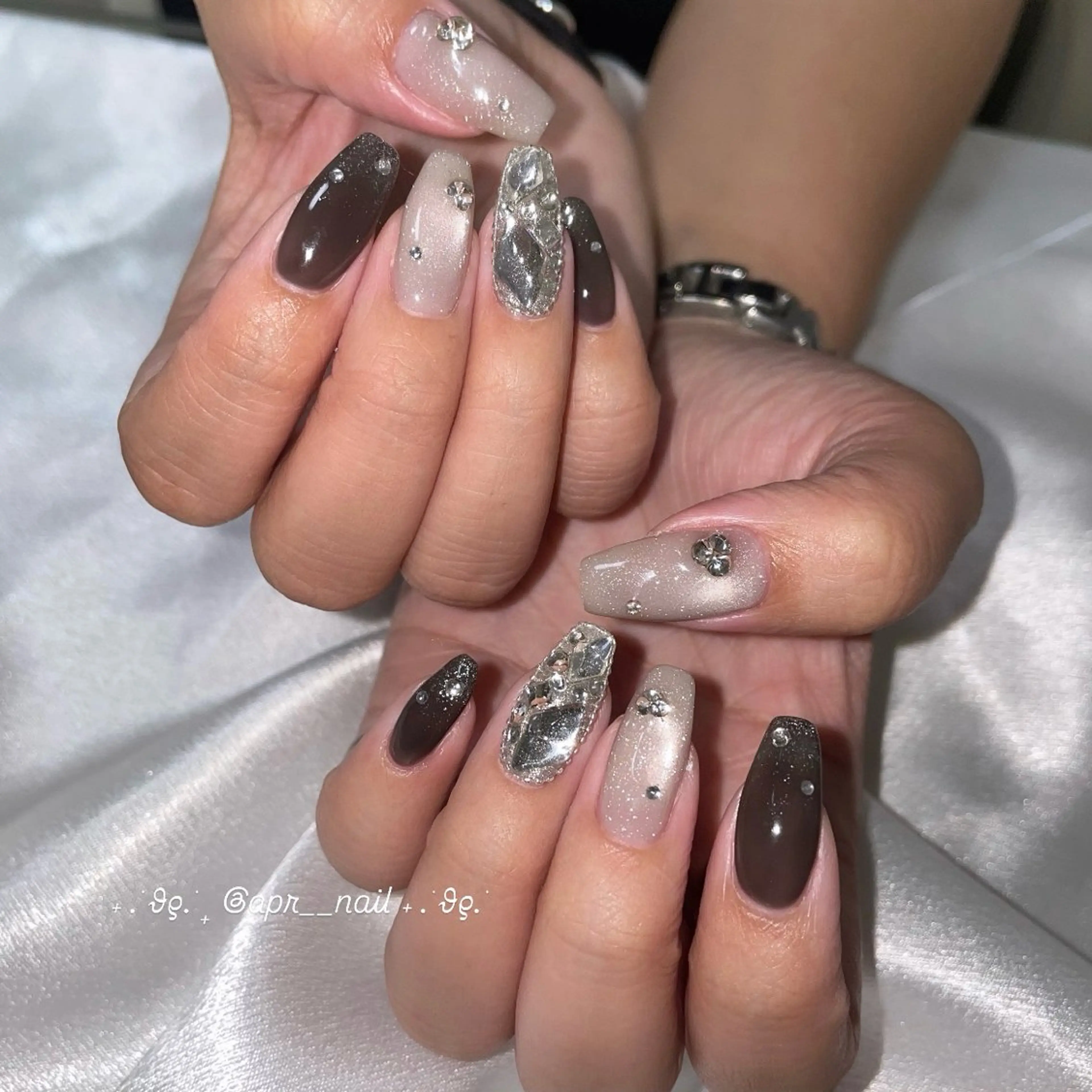 ネイル フラッシュネイル フラッシュマグ ハンドネイル Nailsalon apricotのネイルデザイン