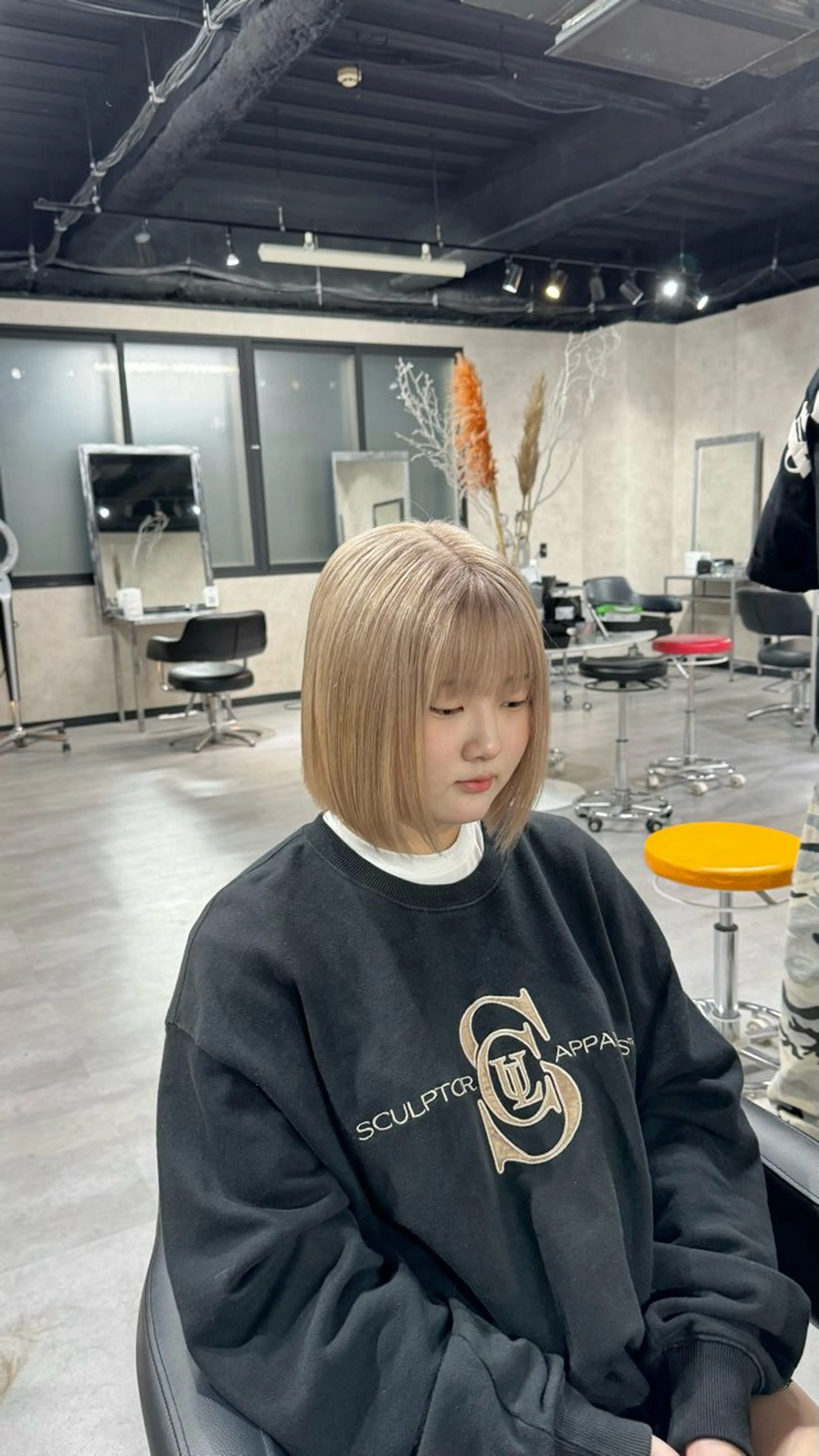 ミディアム カラー ベージュカラー ホワイトベージュ ボブ カット ヘアカラー トリートメント B E C H I C O〔べち子〕のヘアスタイル