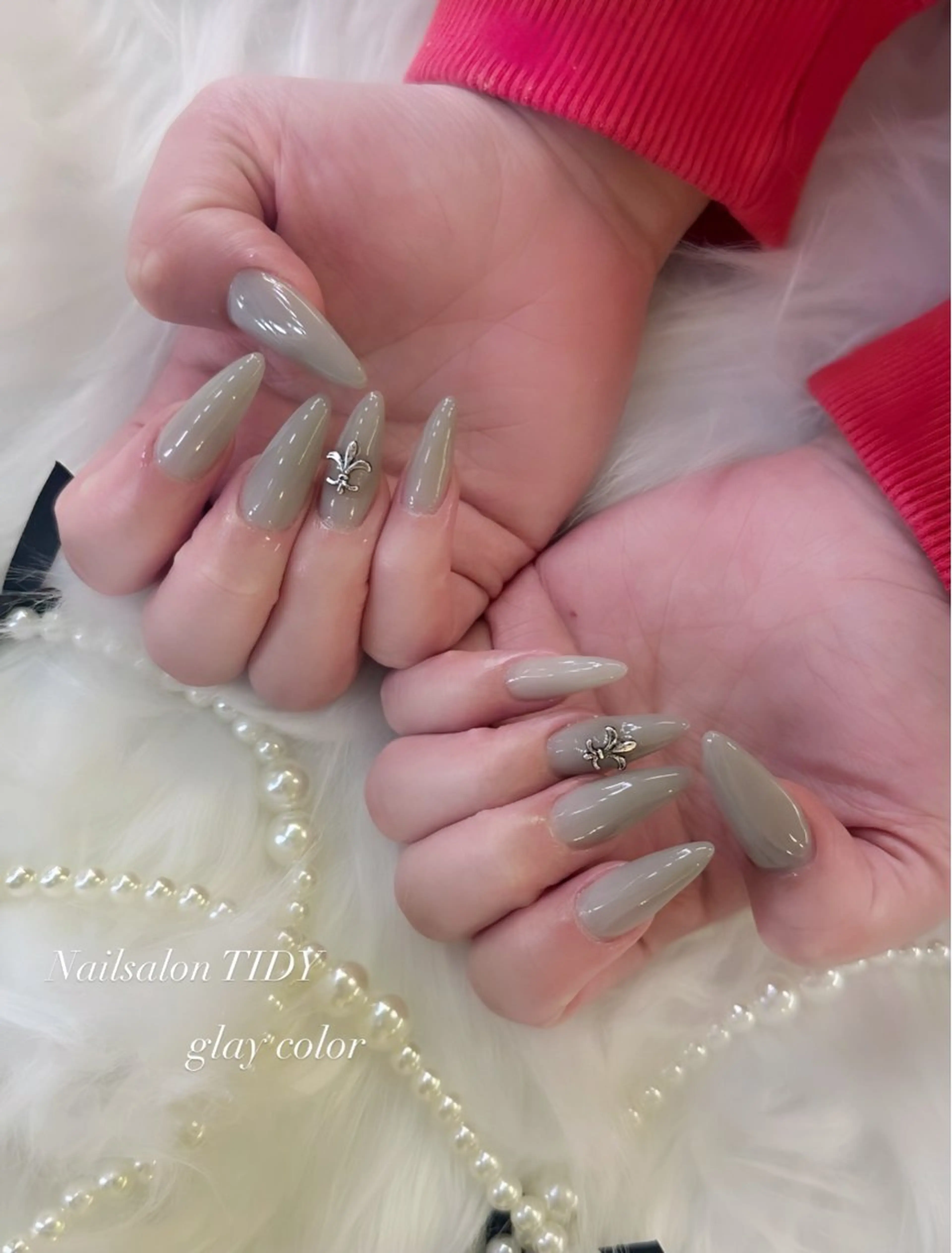 ネイル フットネイル ジェルネイル キラキラネイル 韓国ネイル マグネットネイル ハンドネイル TIDY .のネイルデザイン
