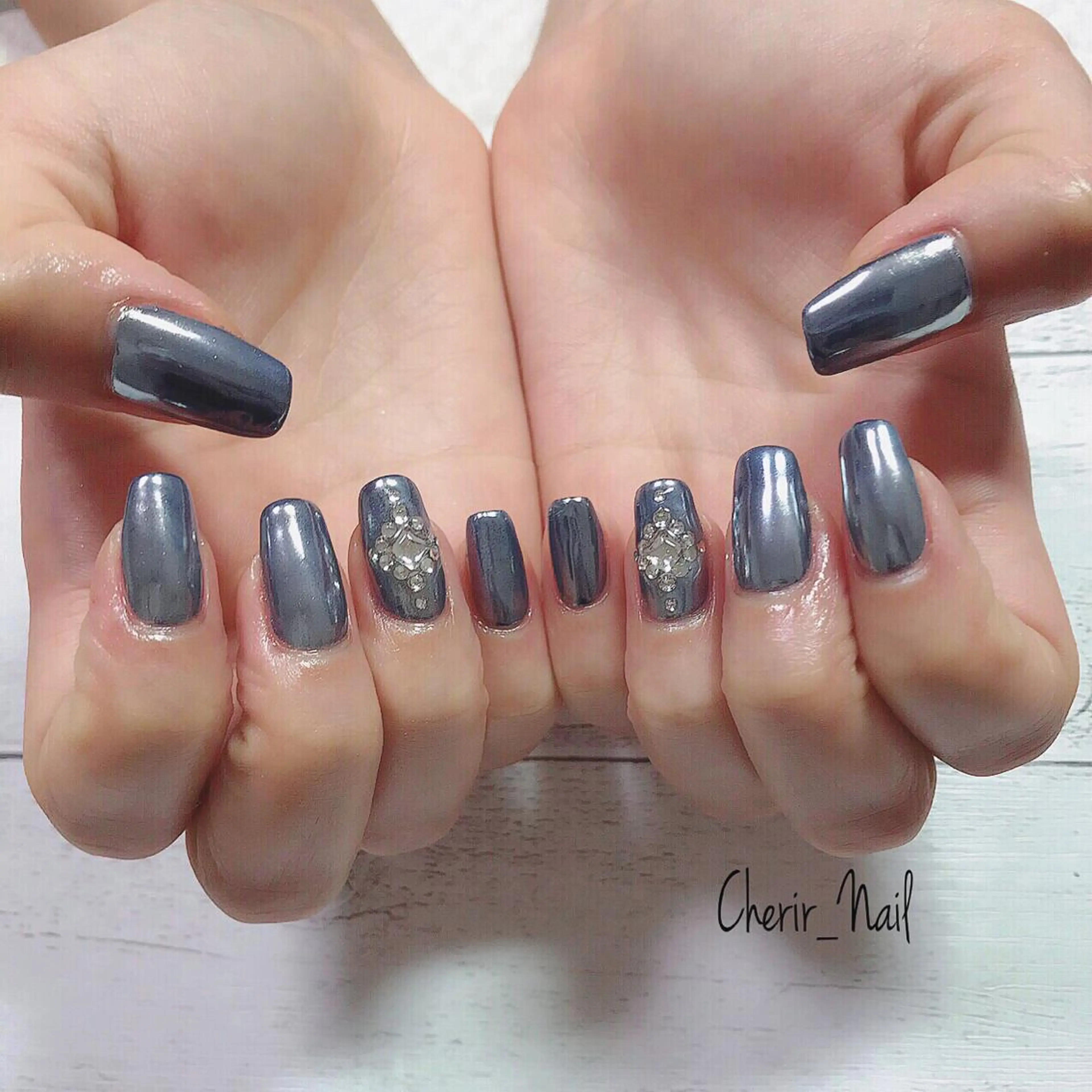 ネイル ブルー キラキラネイル ロングネイル ミラーネイル ワンカラーネイル Cherirnail kaoriのネイルデザイン