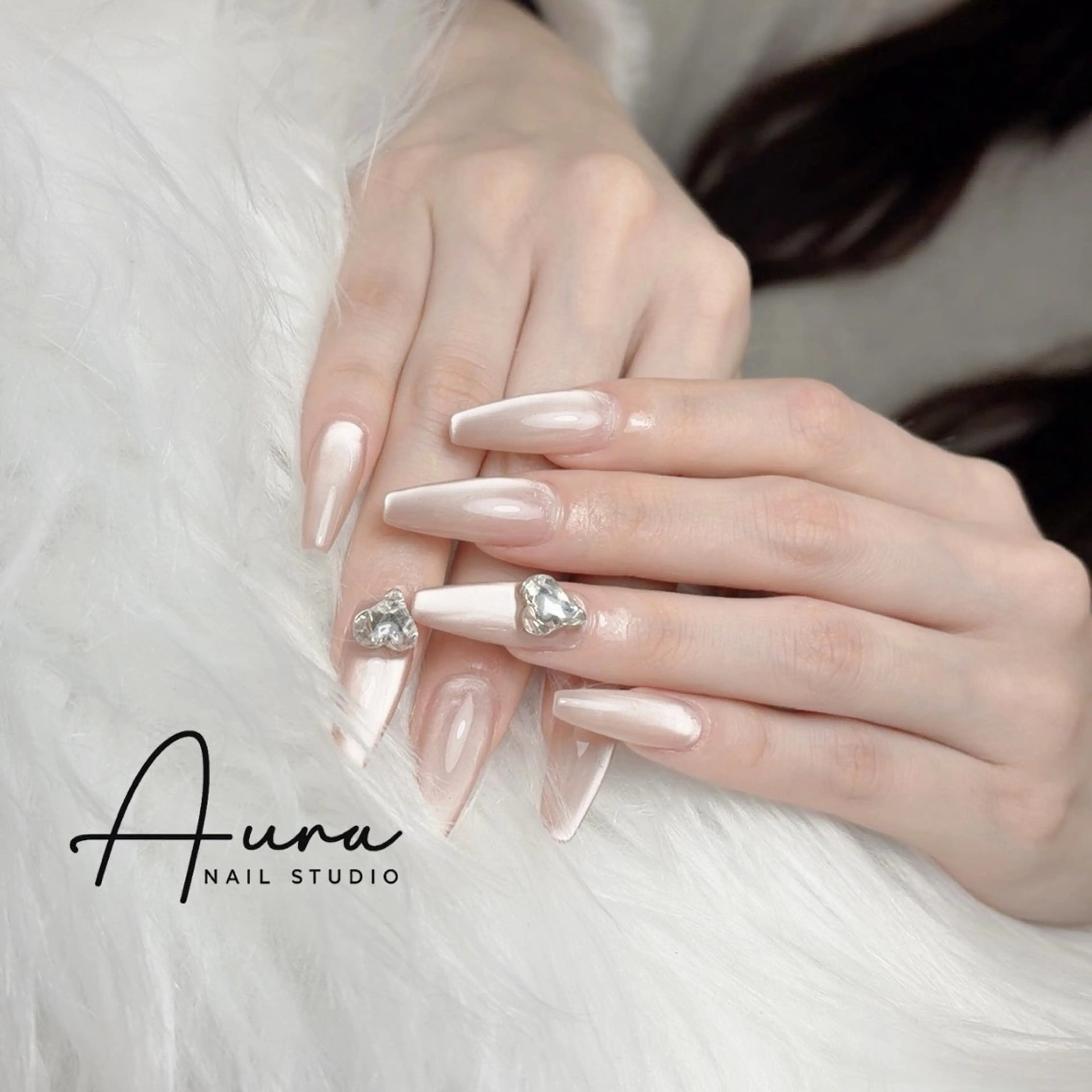 ネイル Aura Nail Maiのネイルデザイン