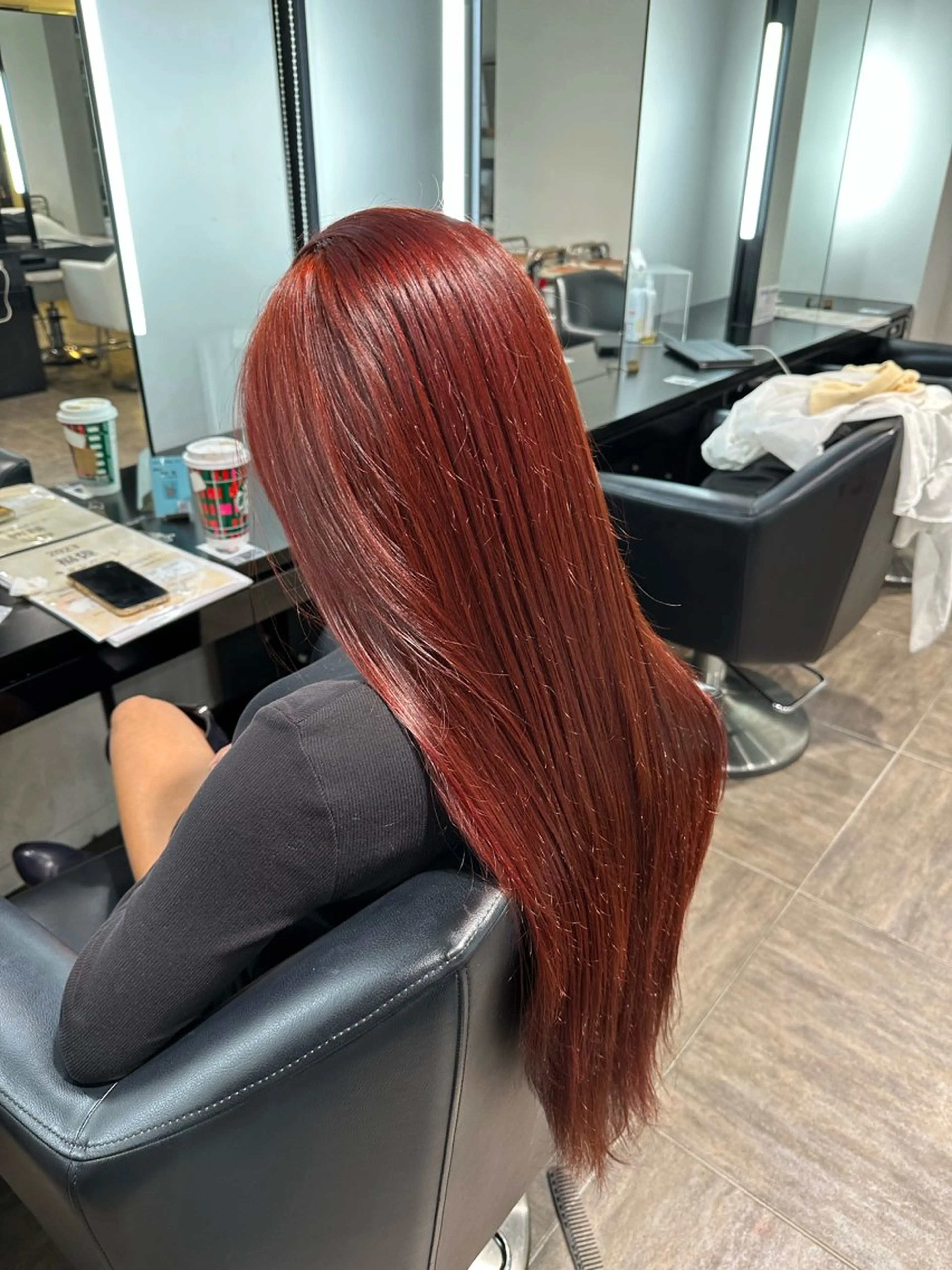 ロング ヘアカラー レイヤー/艶カラー ROKUのヘアスタイル