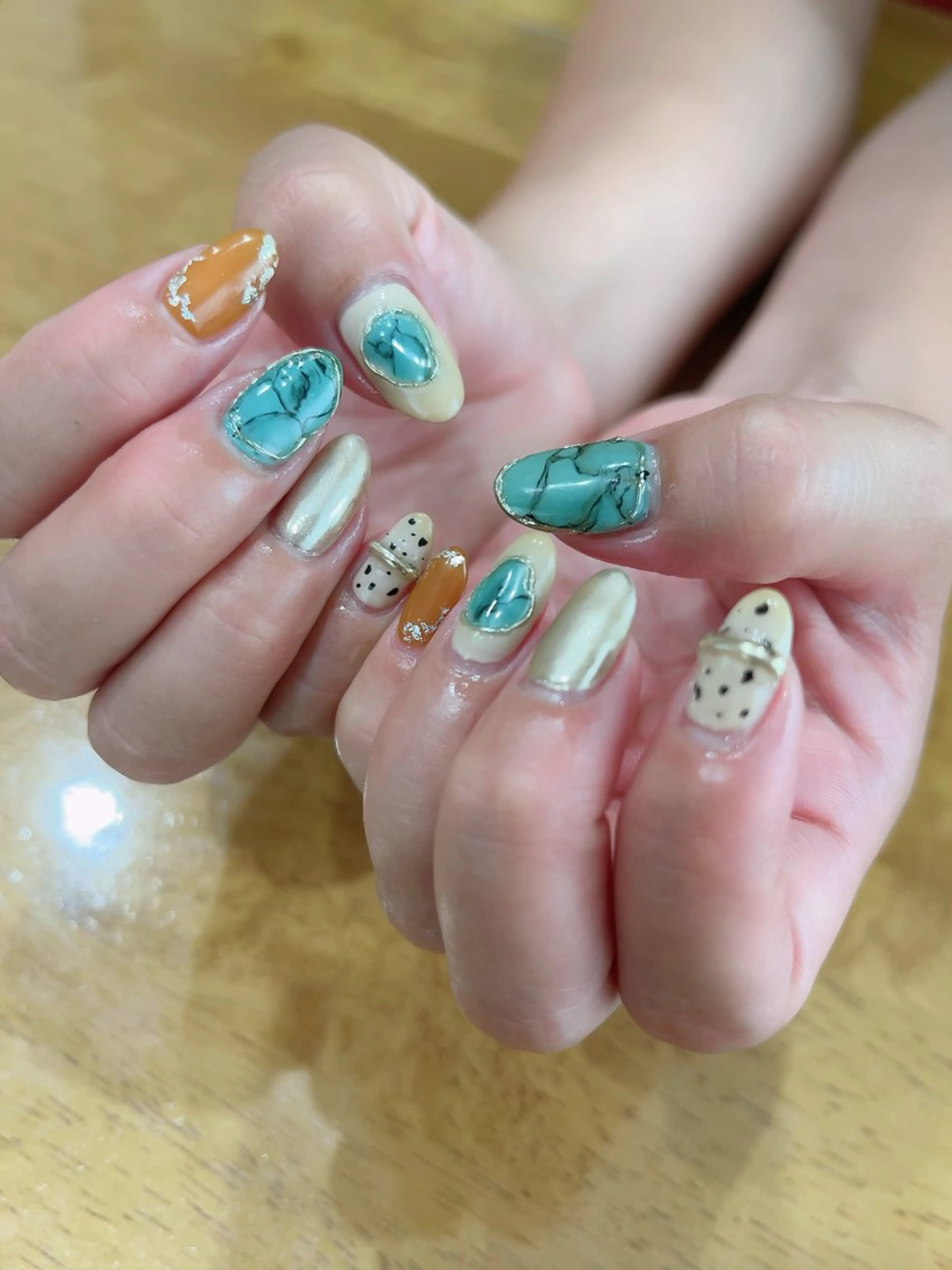 ネイル 小松 由香利のネイルデザイン