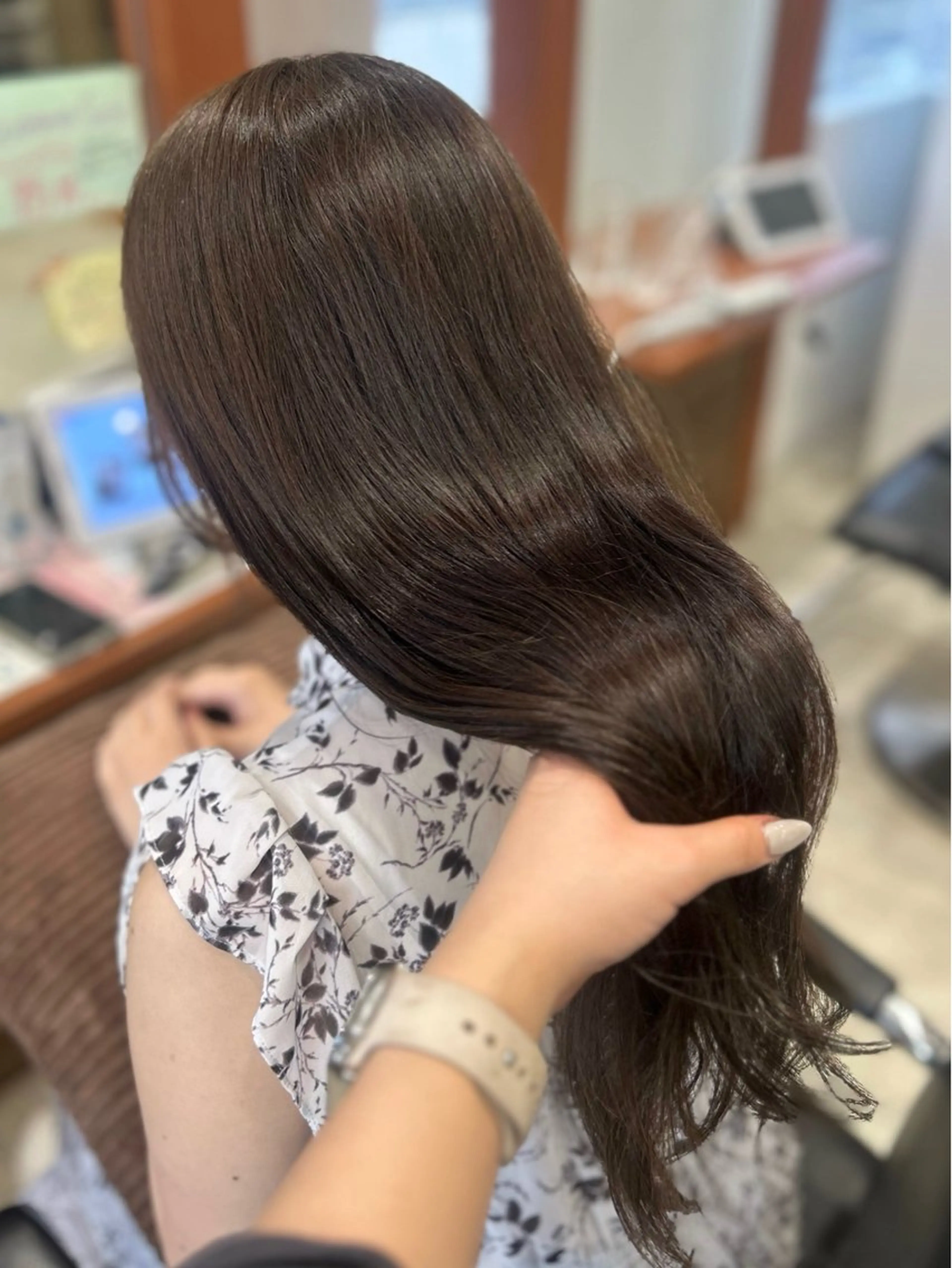 カラー カット ヘアカラー トリートメント 🎀透明感/レイヤ ー/Kotona🎀のヘアスタイル