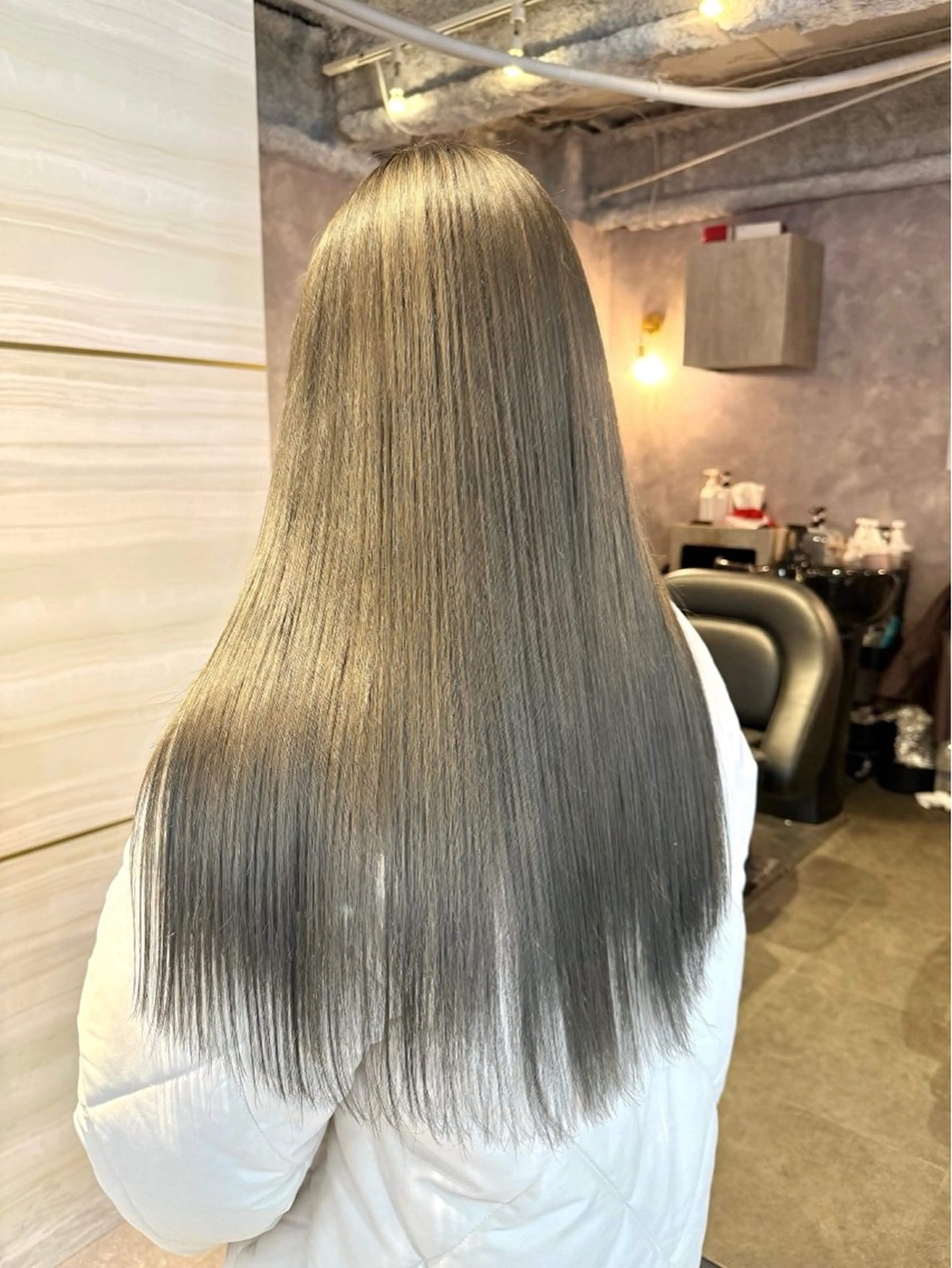 ロング カット ヘアカラー トリートメント 🌱巴結生🌿大宮 ☁️ミルクティーのヘアスタイル