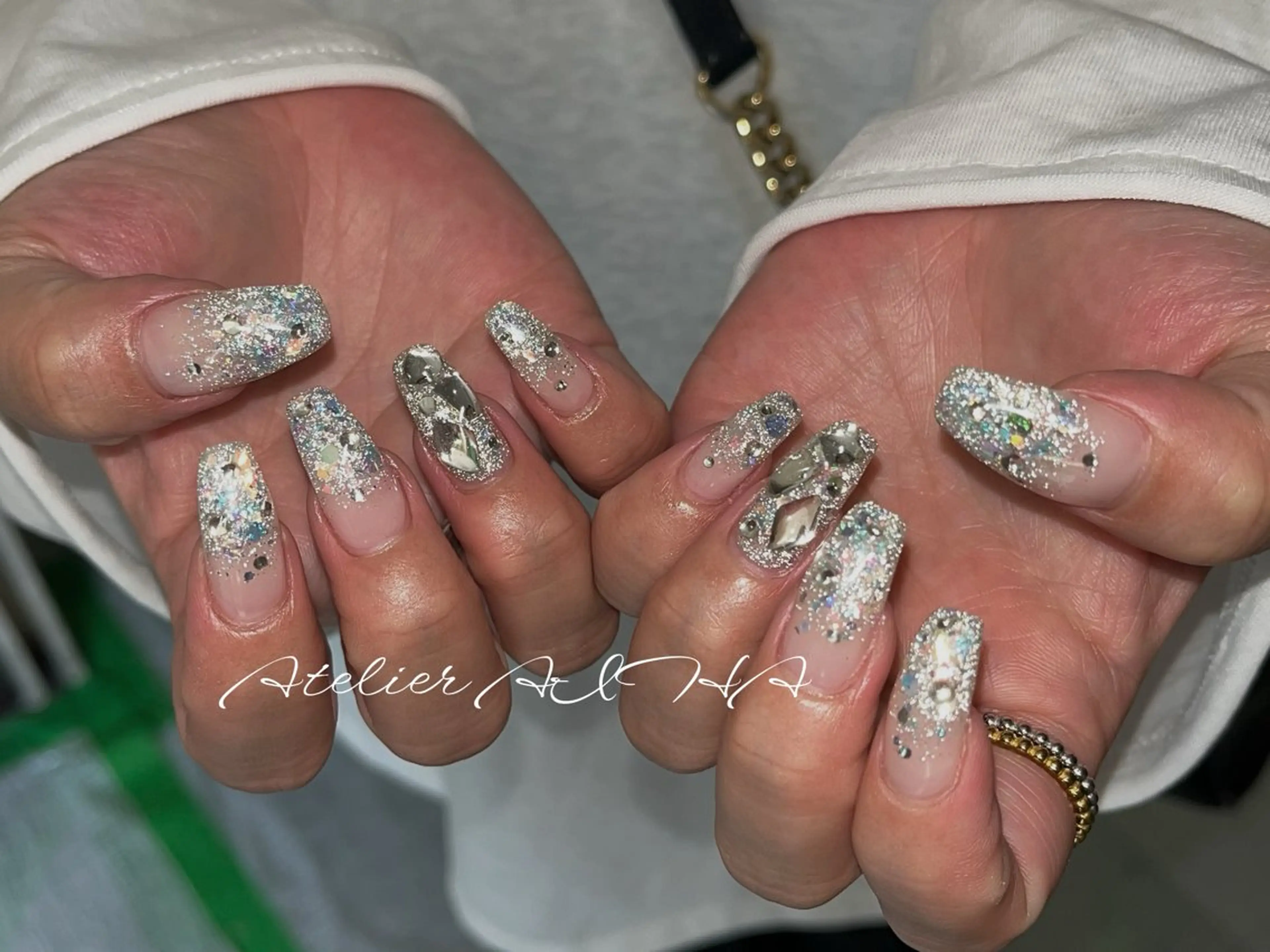 ミディアム ハンドネイル アトリエAIHA所属・アトリエAIHA★ フィルイン推奨サロンのネイルデザイン