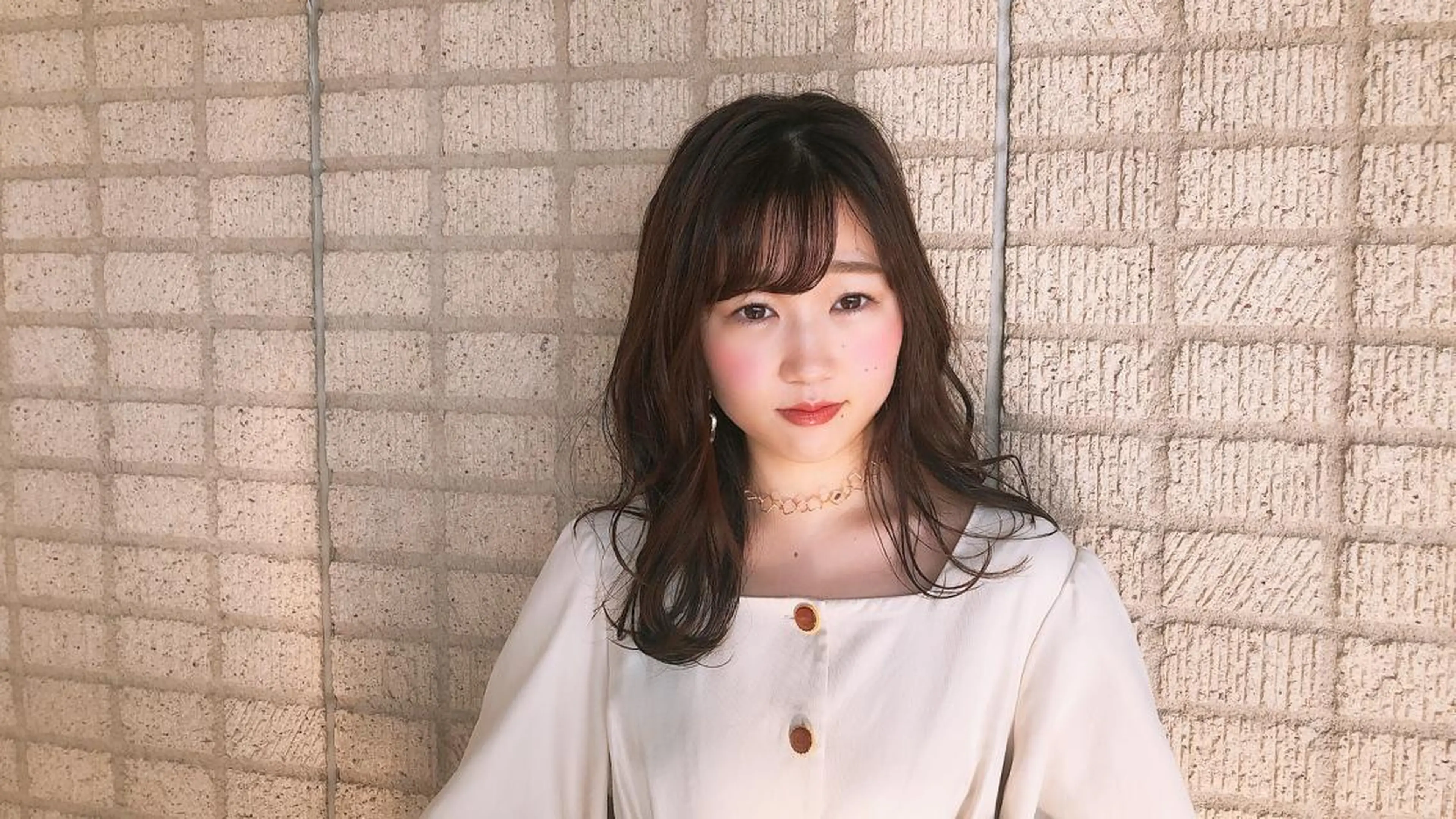 セミロング カラー パーマ ツヤ髪カラー💎 佐藤あきのヘアスタイル