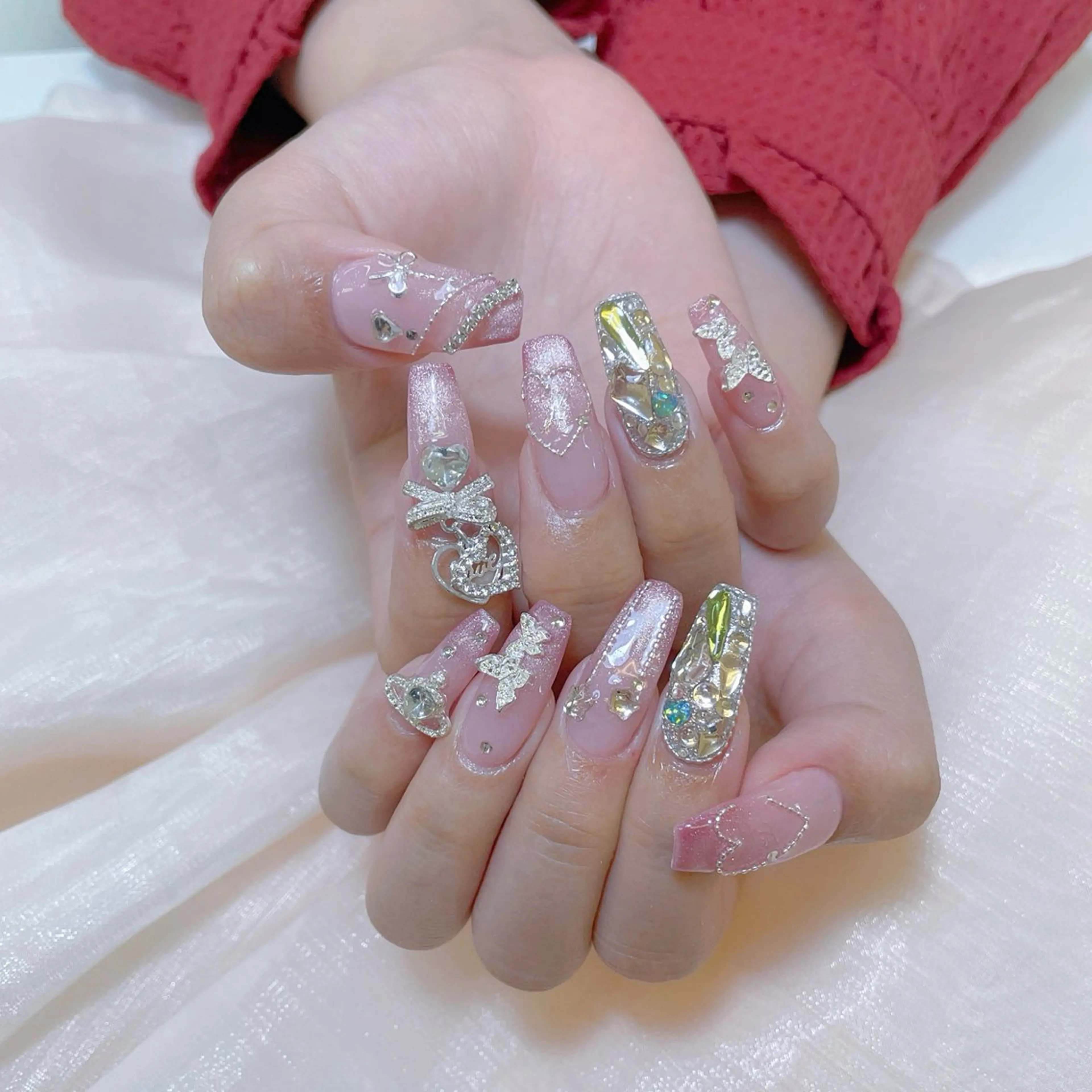 ネイル クリアネイル キラキラネイル ロングネイル マグネットネイル 夏ネイル princess👑 木戸　唯のネイルデザイン